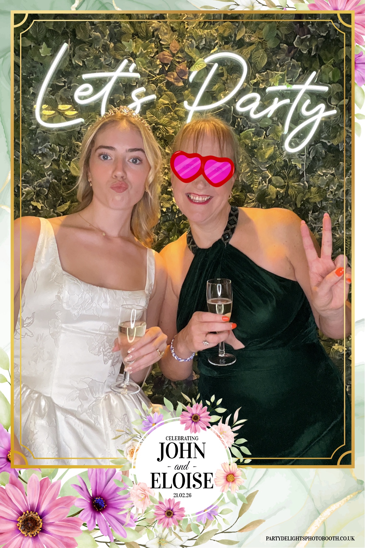 John and Eloise’s reception | View more photos from the event at gallery.partydelightsphotobooth.co.uk/u/PartyDelightsPhotoBooth/John-and-Eloise’s-reception