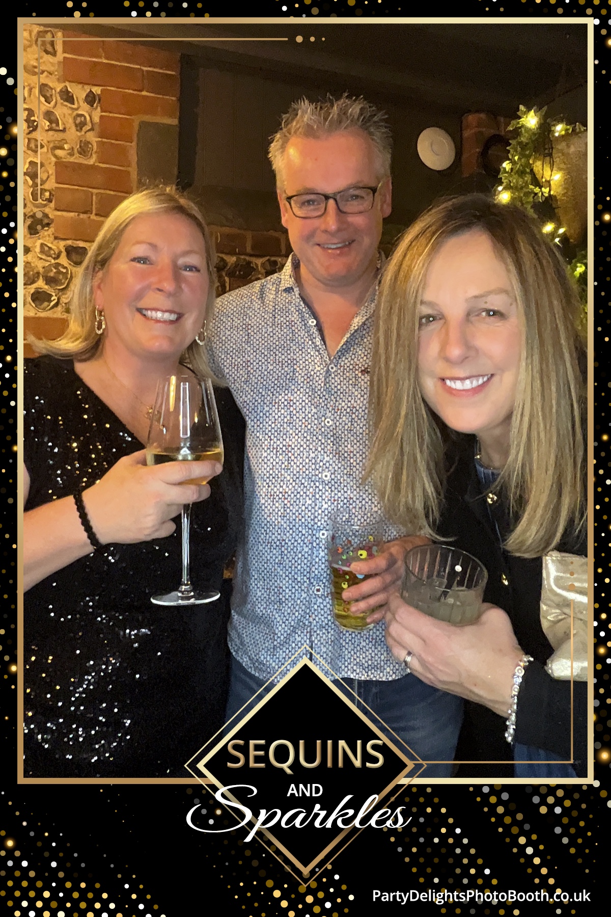 Lucy and Micaela's birthdays (50 + 45) | View more photos from the event at gallery.partydelightsphotobooth.co.uk/u/PartyDelightsPhotoBooth/Lucy-and-Micaelas-birthdays-50-45