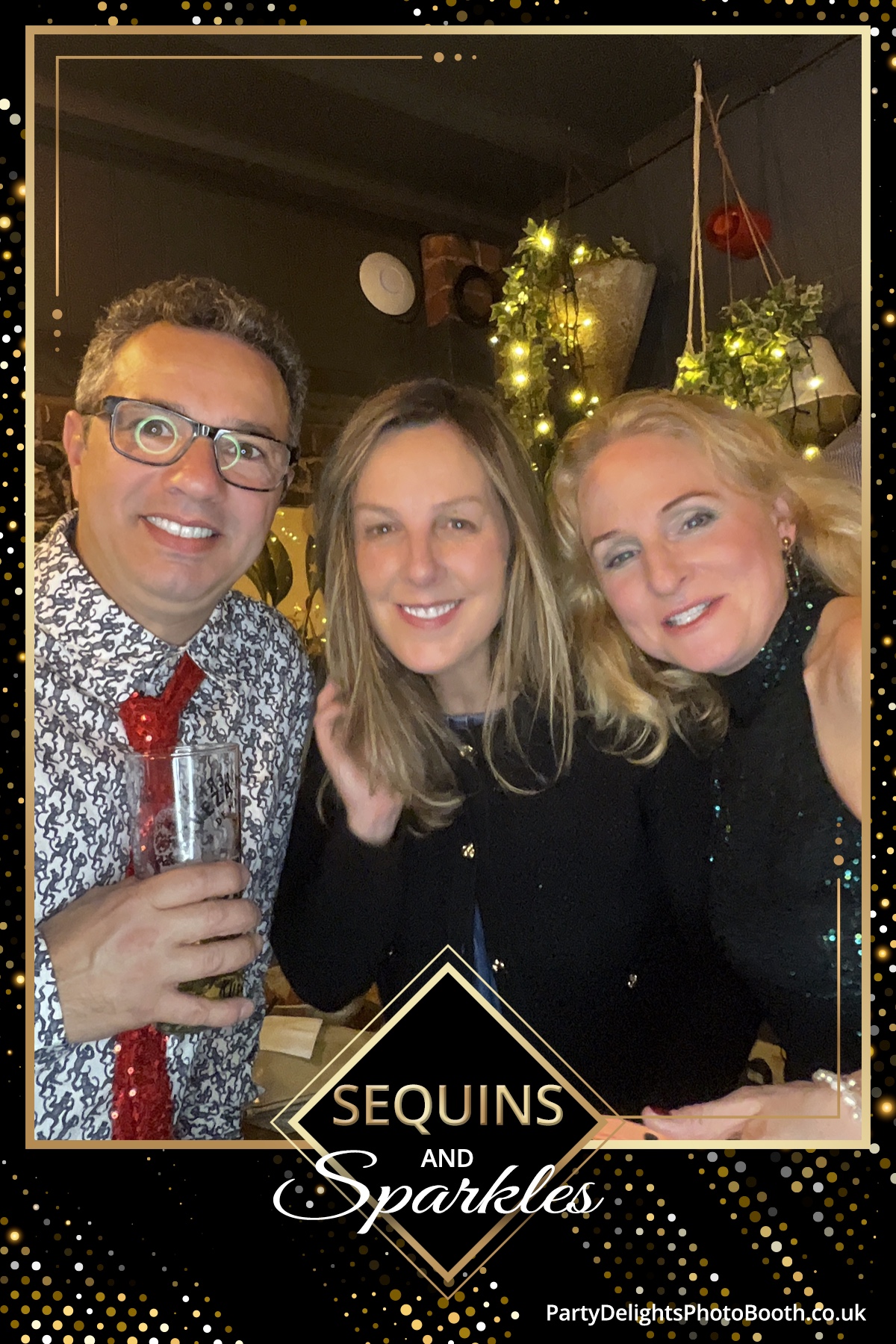 Lucy and Micaela's birthdays (50 + 45) | View more photos from the event at gallery.partydelightsphotobooth.co.uk/u/PartyDelightsPhotoBooth/Lucy-and-Micaelas-birthdays-50-45