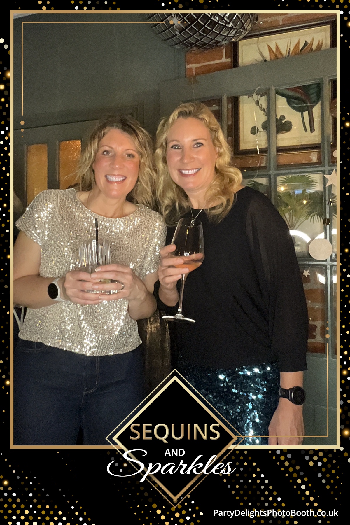 Lucy and Micaela's birthdays (50 + 45) | View more photos from the event at gallery.partydelightsphotobooth.co.uk/u/PartyDelightsPhotoBooth/Lucy-and-Micaelas-birthdays-50-45