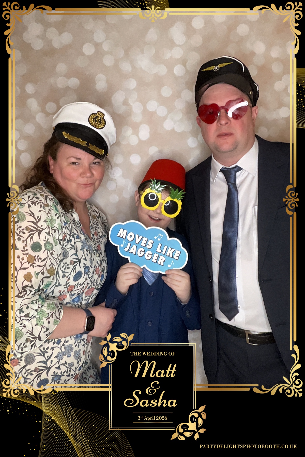 Matt and Sasha Wedding | View more photos from the event at gallery.partydelightsphotobooth.co.uk/u/PartyDelightsPhotoBooth/Matt-and-Sasha-Wedding