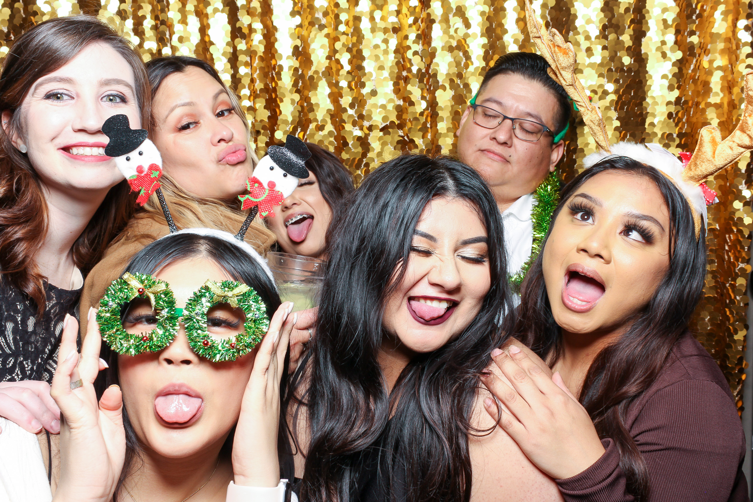 Exer Urgent's Holiday Party | View more photos from the event at v1.boothgallery.com/u/PhabPhotobooth/Exer-Urgents-Holiday-Party