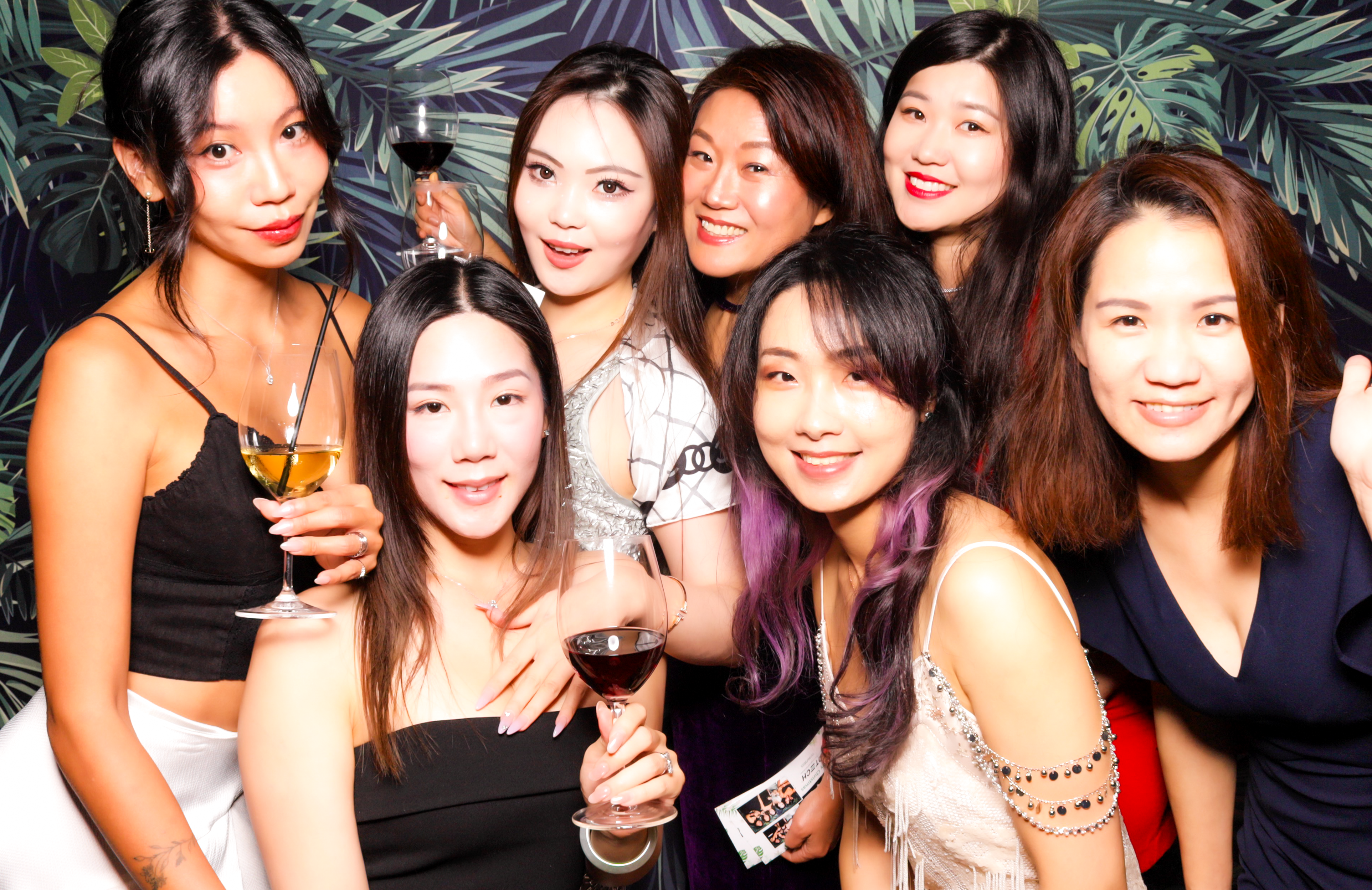 ID Tech Holiday Party | View more photos from the event at v1.boothgallery.com/u/PhabPhotobooth/ID-Tech-Holiday-Party