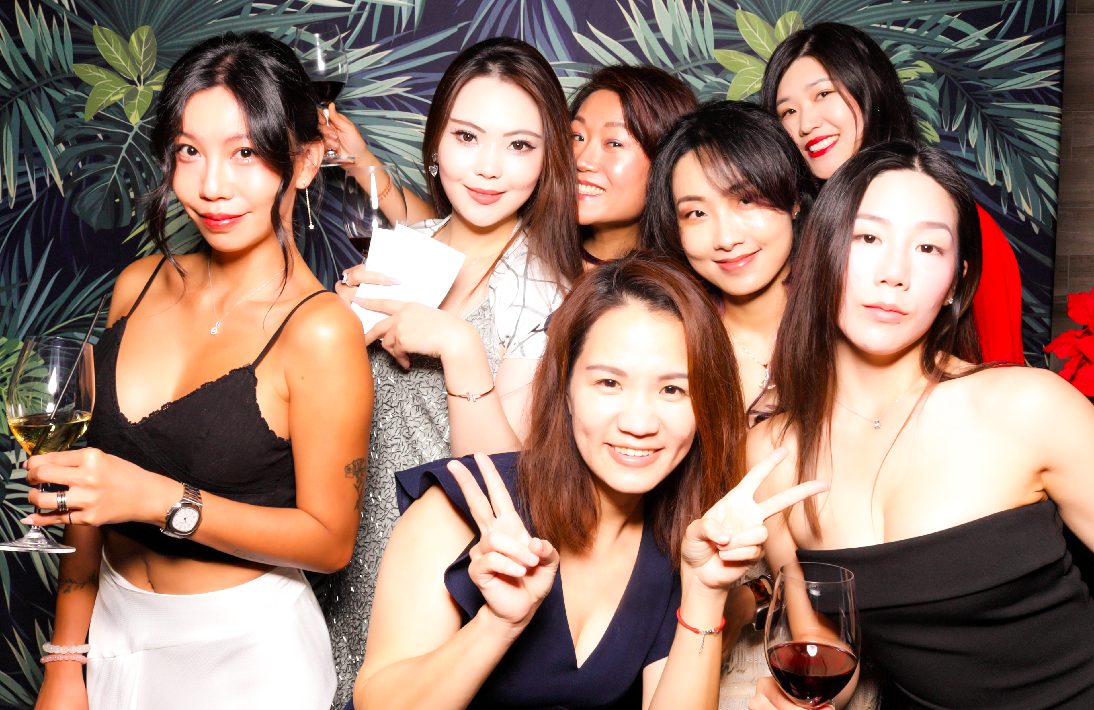 ID Tech Holiday Party | View more photos from the event at v1.boothgallery.com/u/PhabPhotobooth/ID-Tech-Holiday-Party