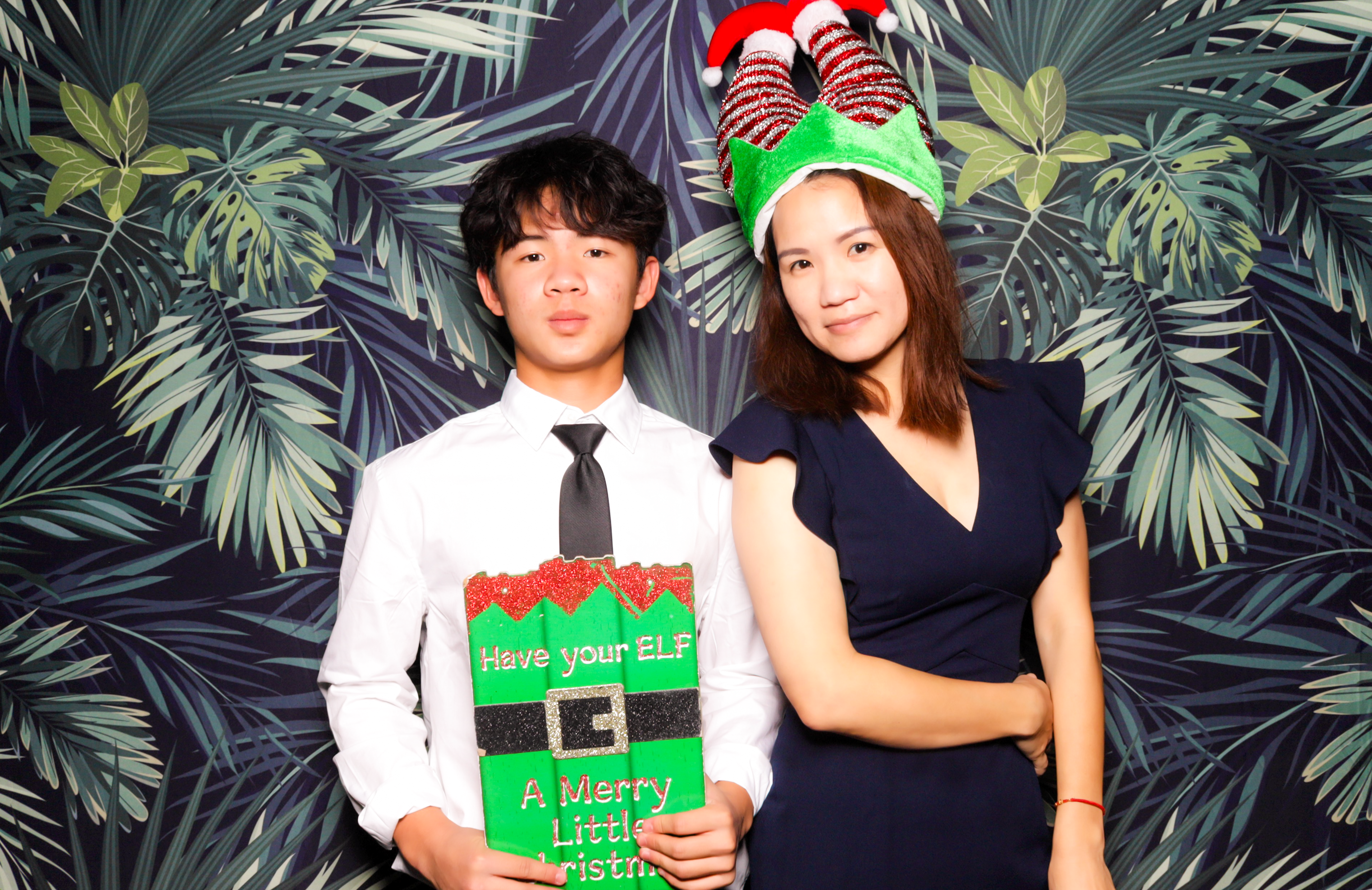 ID Tech Holiday Party | View more photos from the event at v1.boothgallery.com/u/PhabPhotobooth/ID-Tech-Holiday-Party