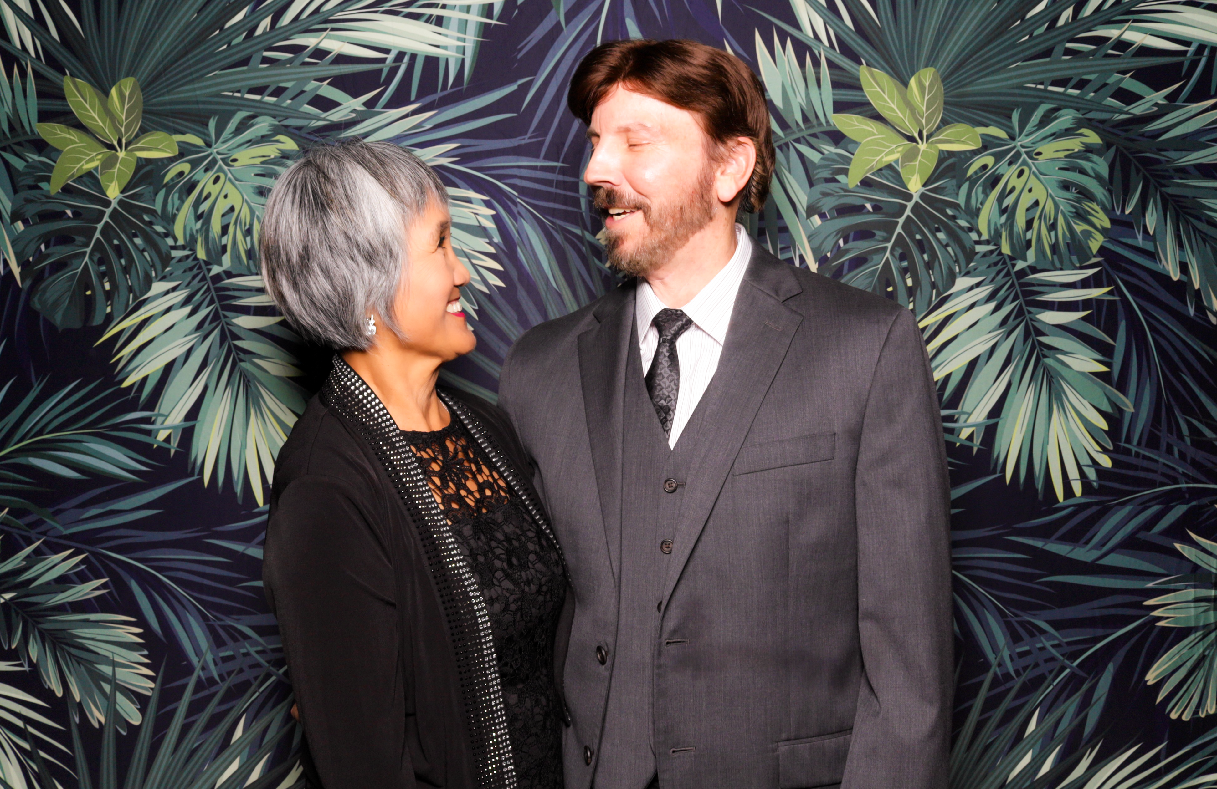 ID Tech Holiday Party | View more photos from the event at v1.boothgallery.com/u/PhabPhotobooth/ID-Tech-Holiday-Party