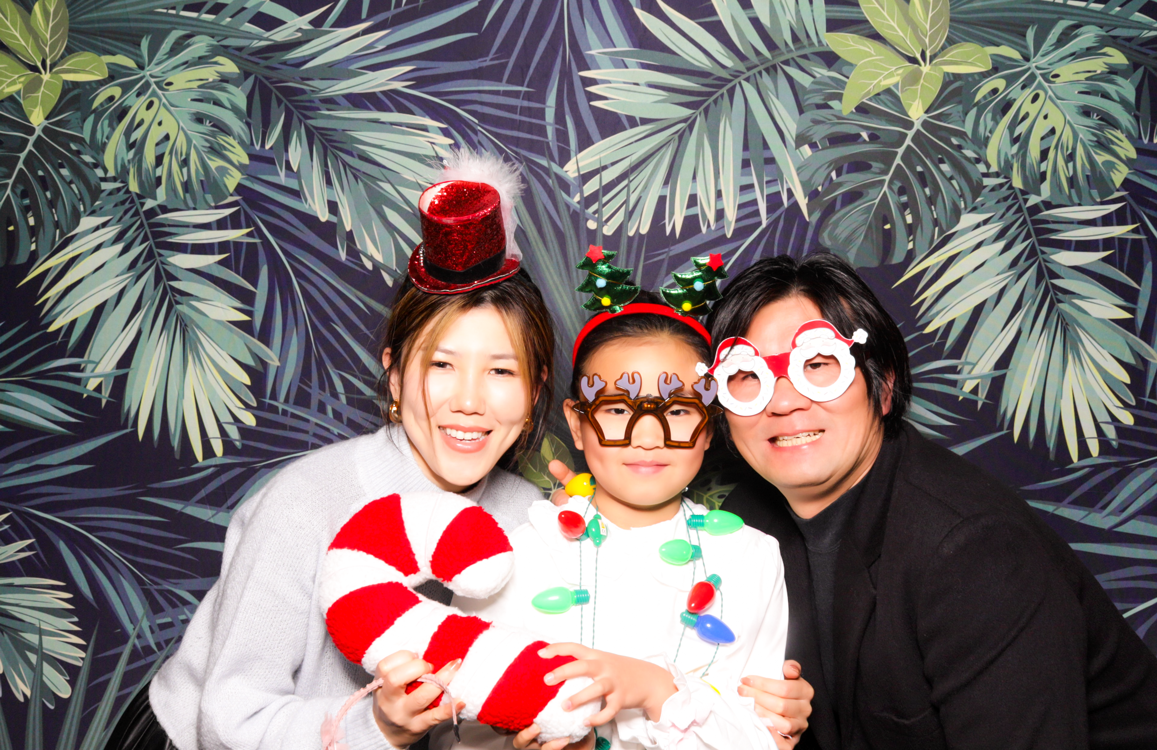 ID Tech Holiday Party | View more photos from the event at v1.boothgallery.com/u/PhabPhotobooth/ID-Tech-Holiday-Party