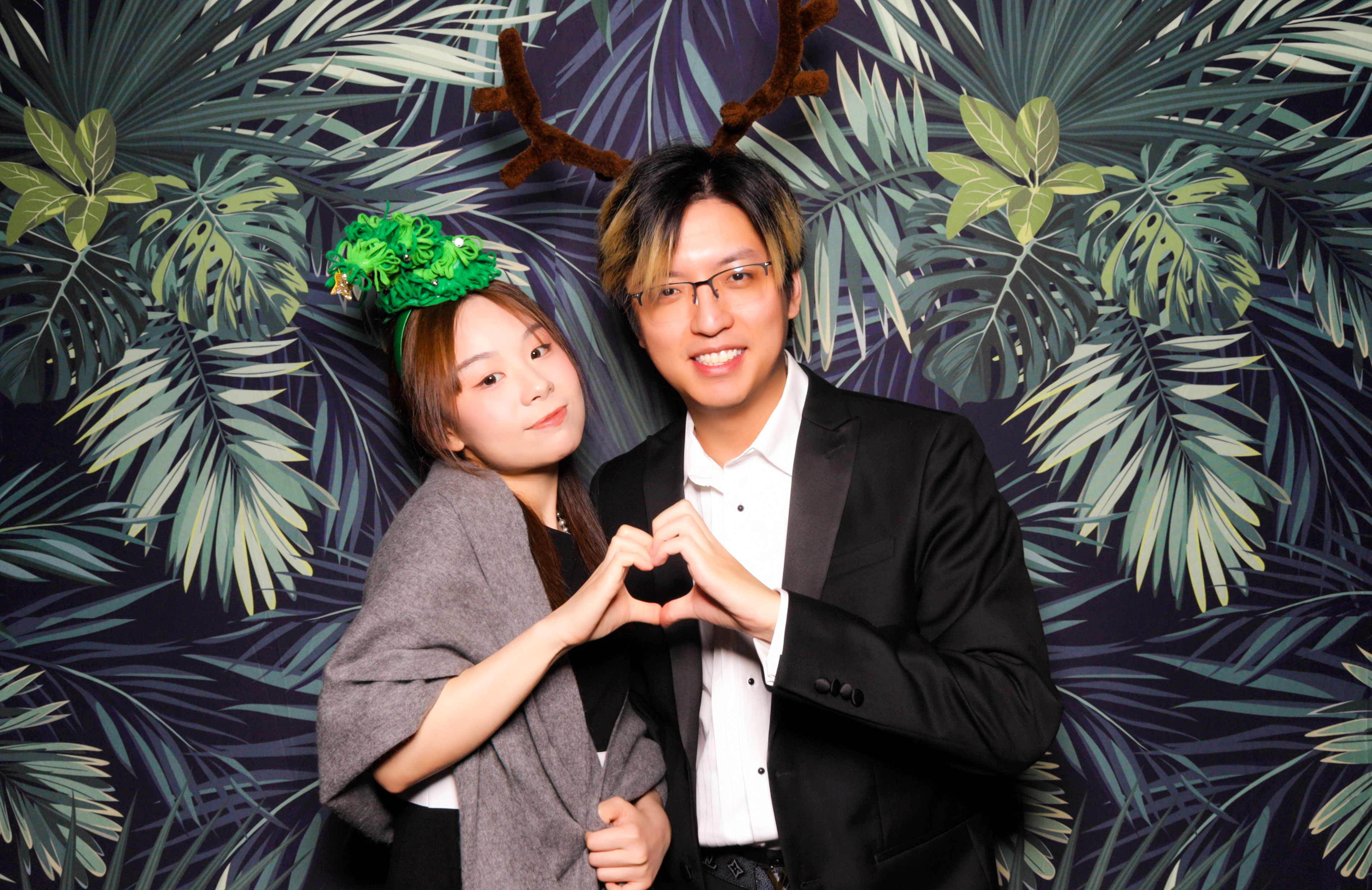 ID Tech Holiday Party | View more photos from the event at v1.boothgallery.com/u/PhabPhotobooth/ID-Tech-Holiday-Party