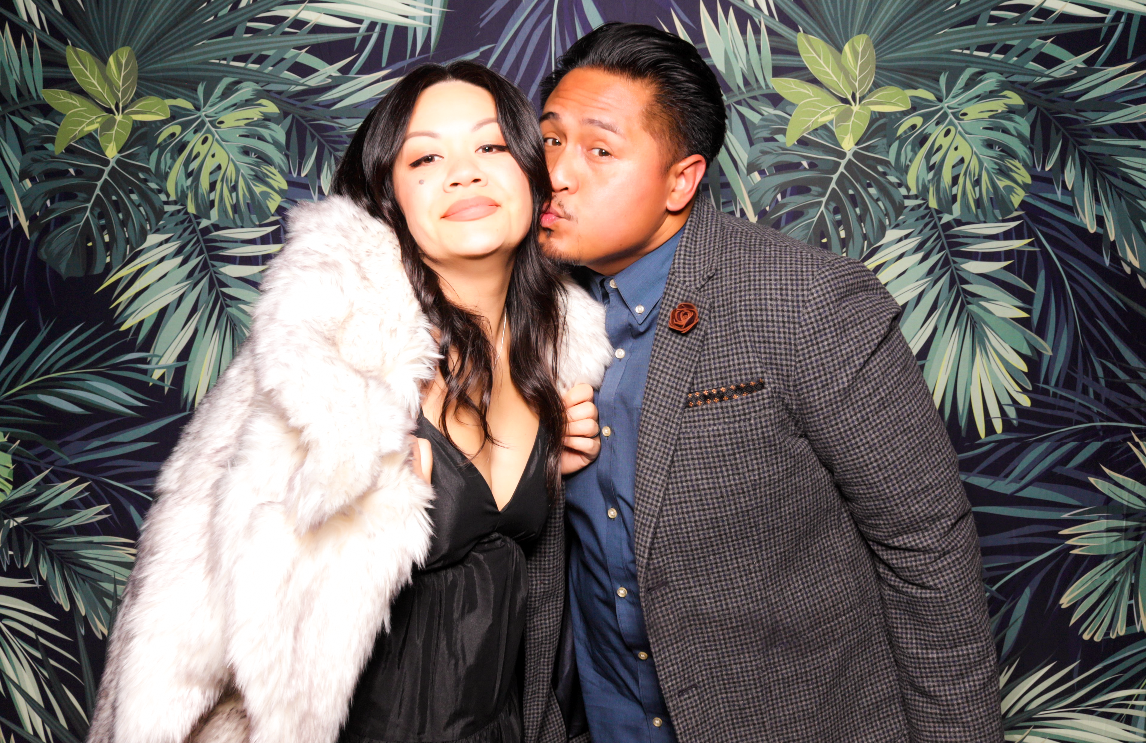 ID Tech Holiday Party | View more photos from the event at v1.boothgallery.com/u/PhabPhotobooth/ID-Tech-Holiday-Party