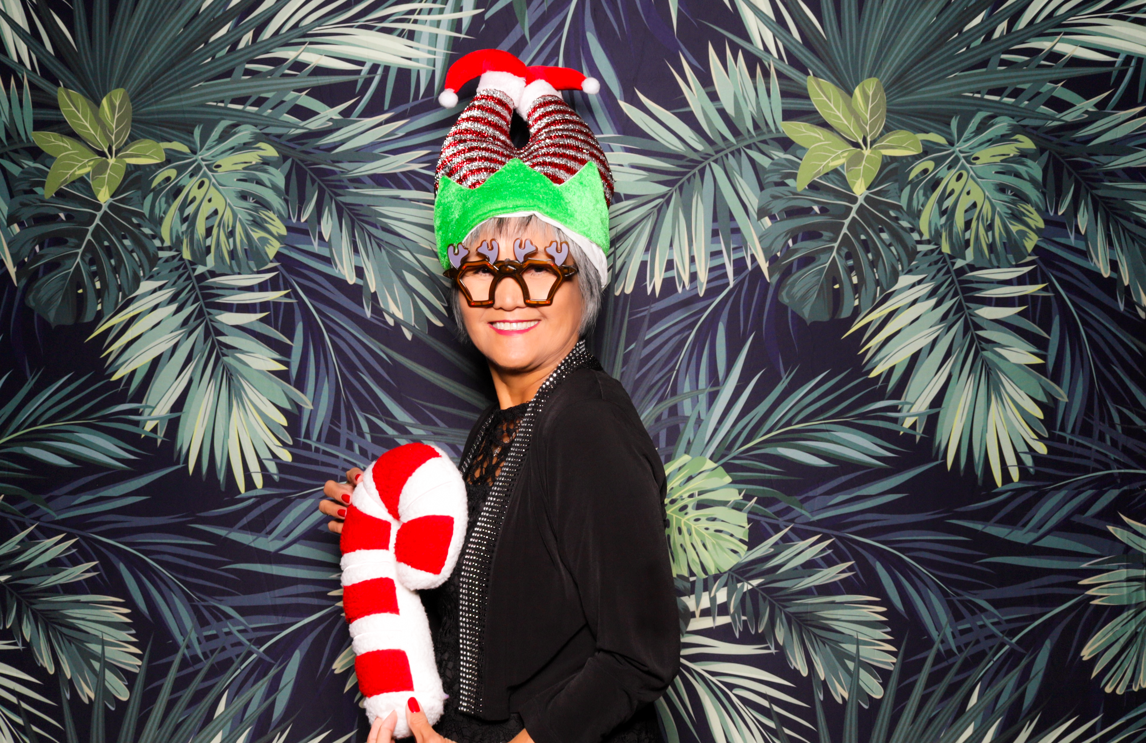 ID Tech Holiday Party | View more photos from the event at v1.boothgallery.com/u/PhabPhotobooth/ID-Tech-Holiday-Party