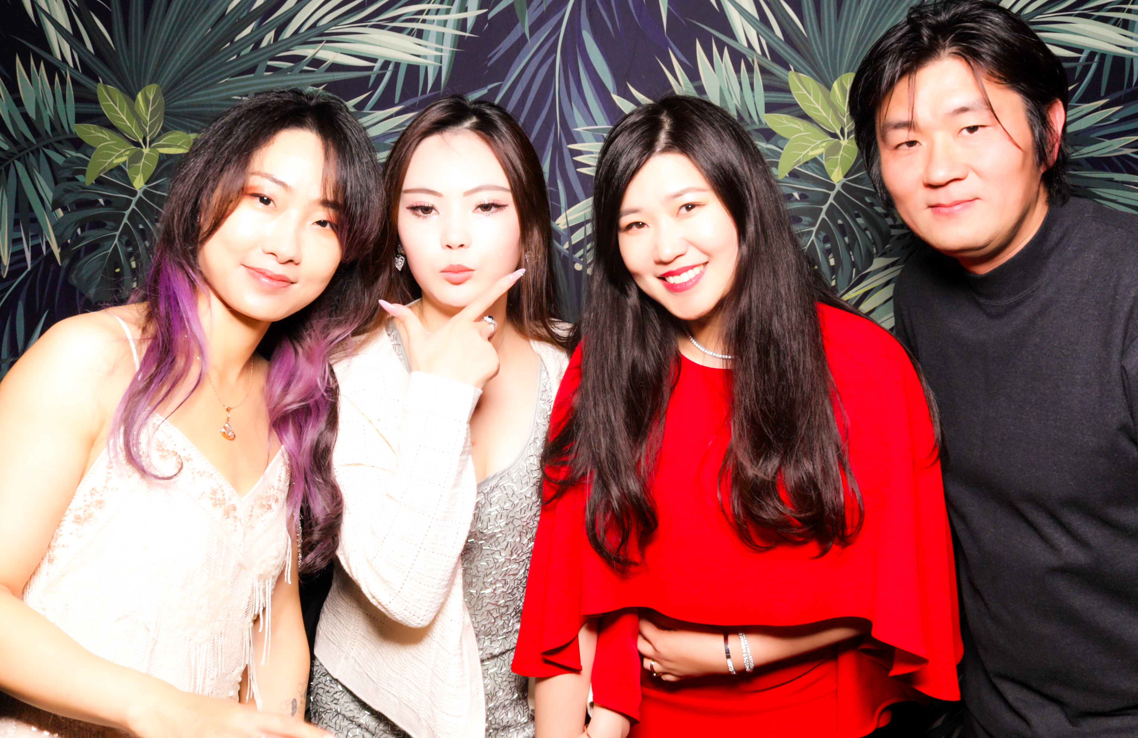 ID Tech Holiday Party | View more photos from the event at v1.boothgallery.com/u/PhabPhotobooth/ID-Tech-Holiday-Party