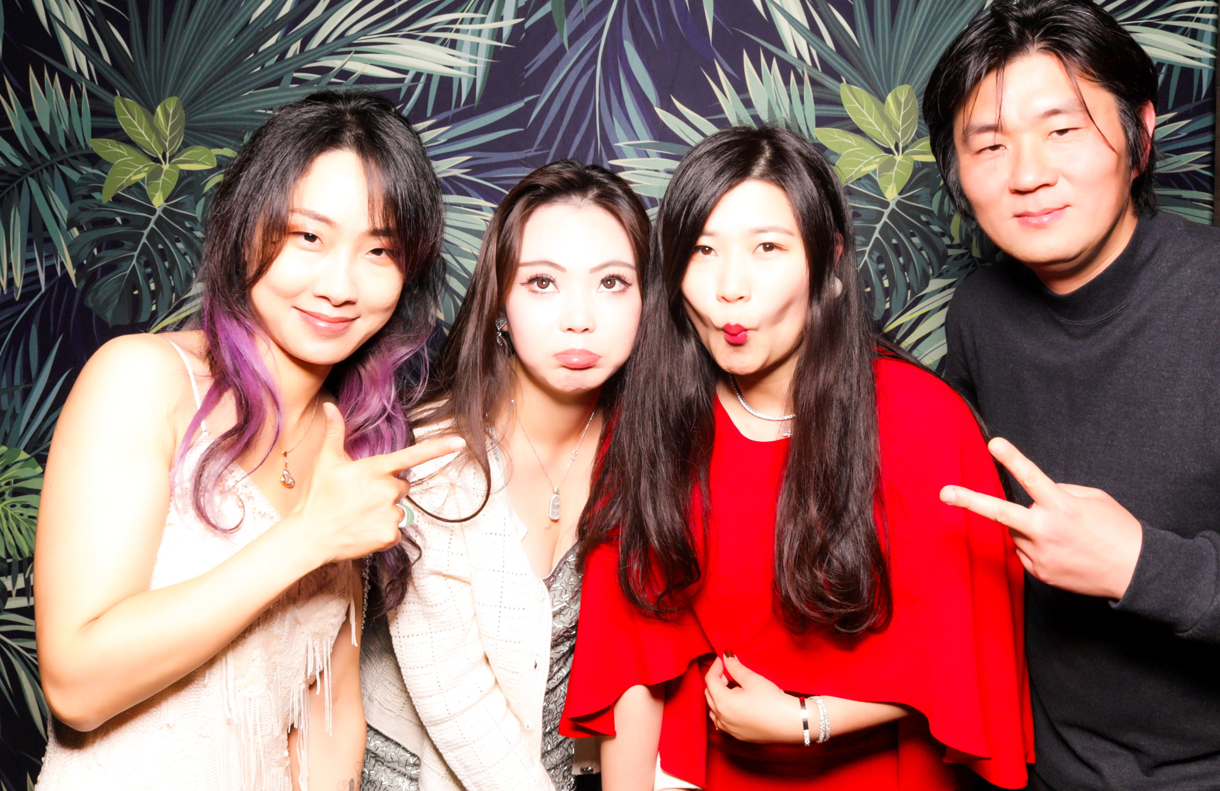 ID Tech Holiday Party | View more photos from the event at v1.boothgallery.com/u/PhabPhotobooth/ID-Tech-Holiday-Party