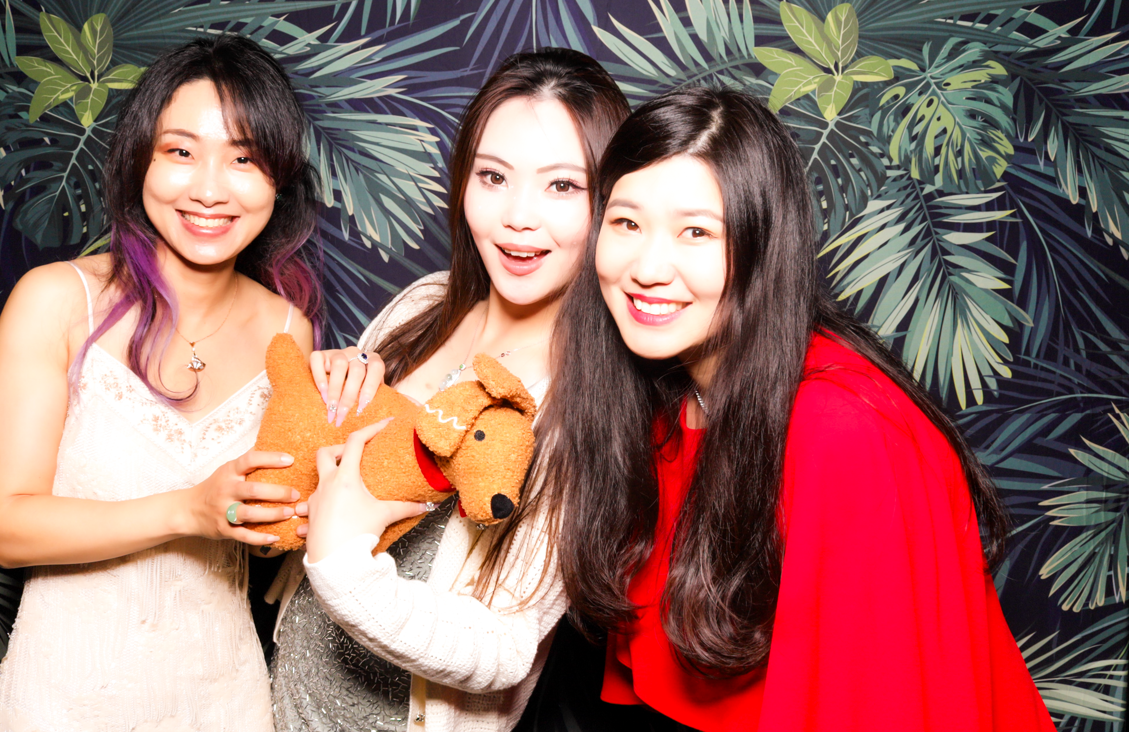 ID Tech Holiday Party | View more photos from the event at v1.boothgallery.com/u/PhabPhotobooth/ID-Tech-Holiday-Party