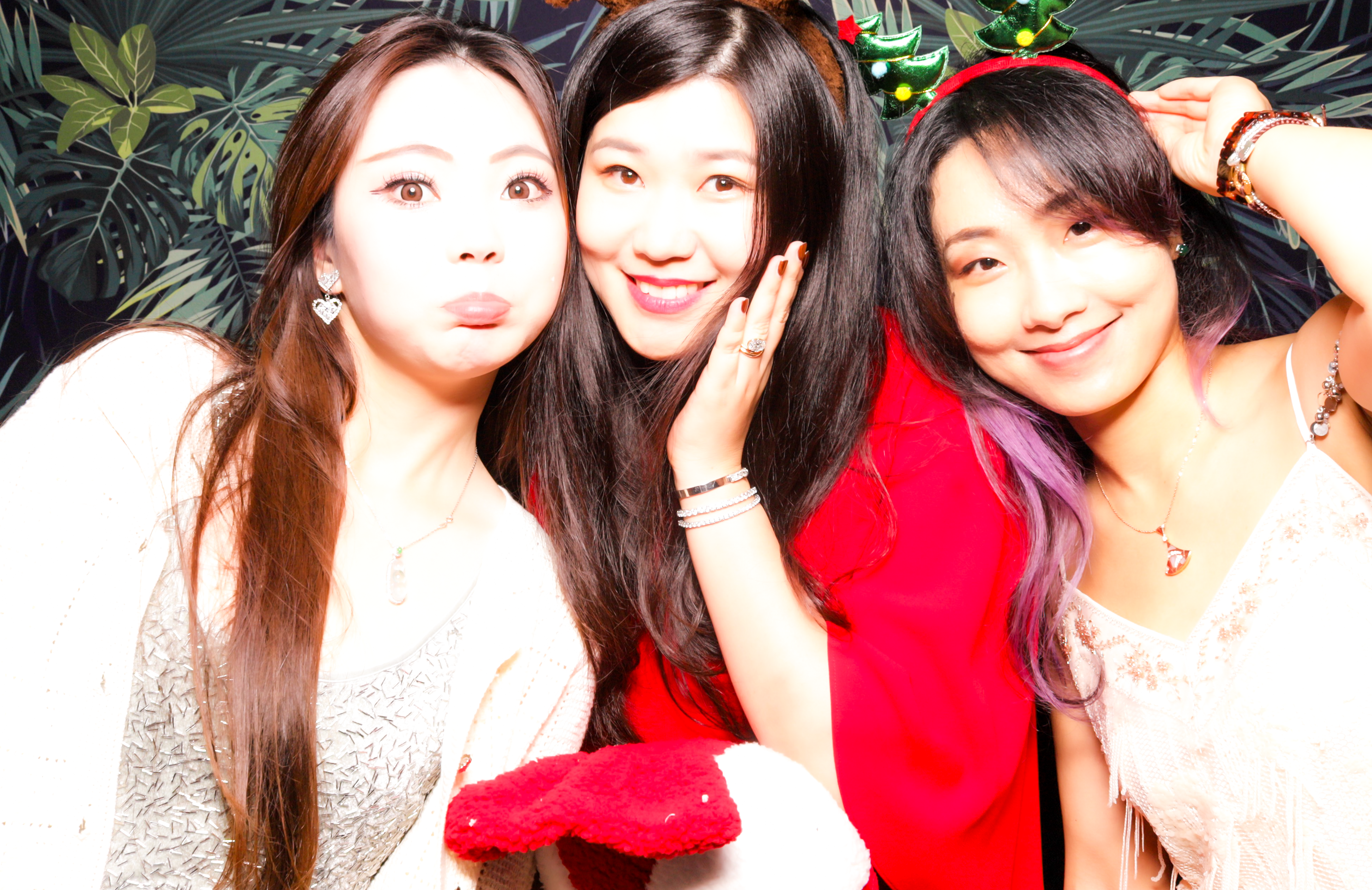 ID Tech Holiday Party | View more photos from the event at v1.boothgallery.com/u/PhabPhotobooth/ID-Tech-Holiday-Party