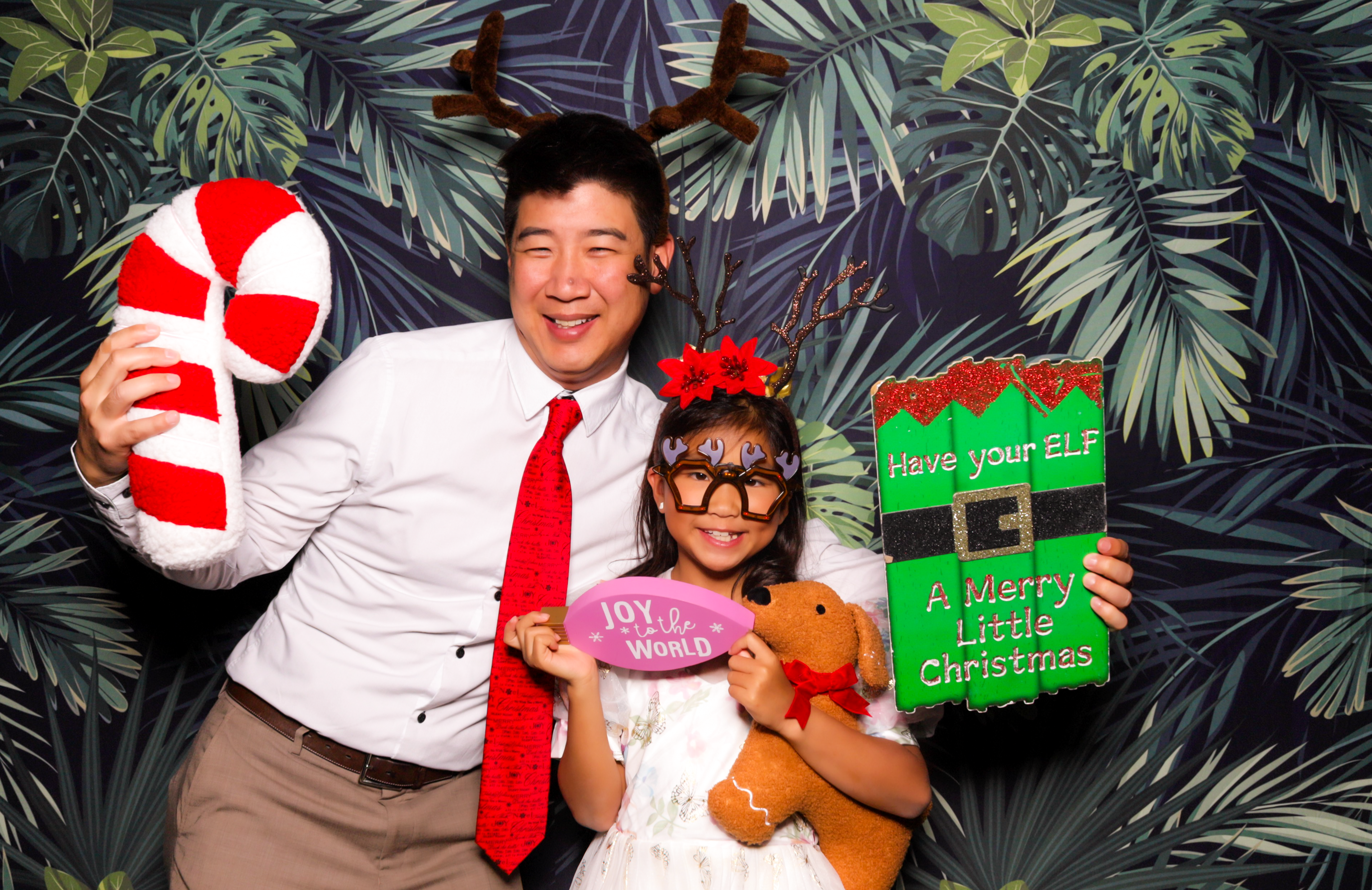 ID Tech Holiday Party | View more photos from the event at v1.boothgallery.com/u/PhabPhotobooth/ID-Tech-Holiday-Party