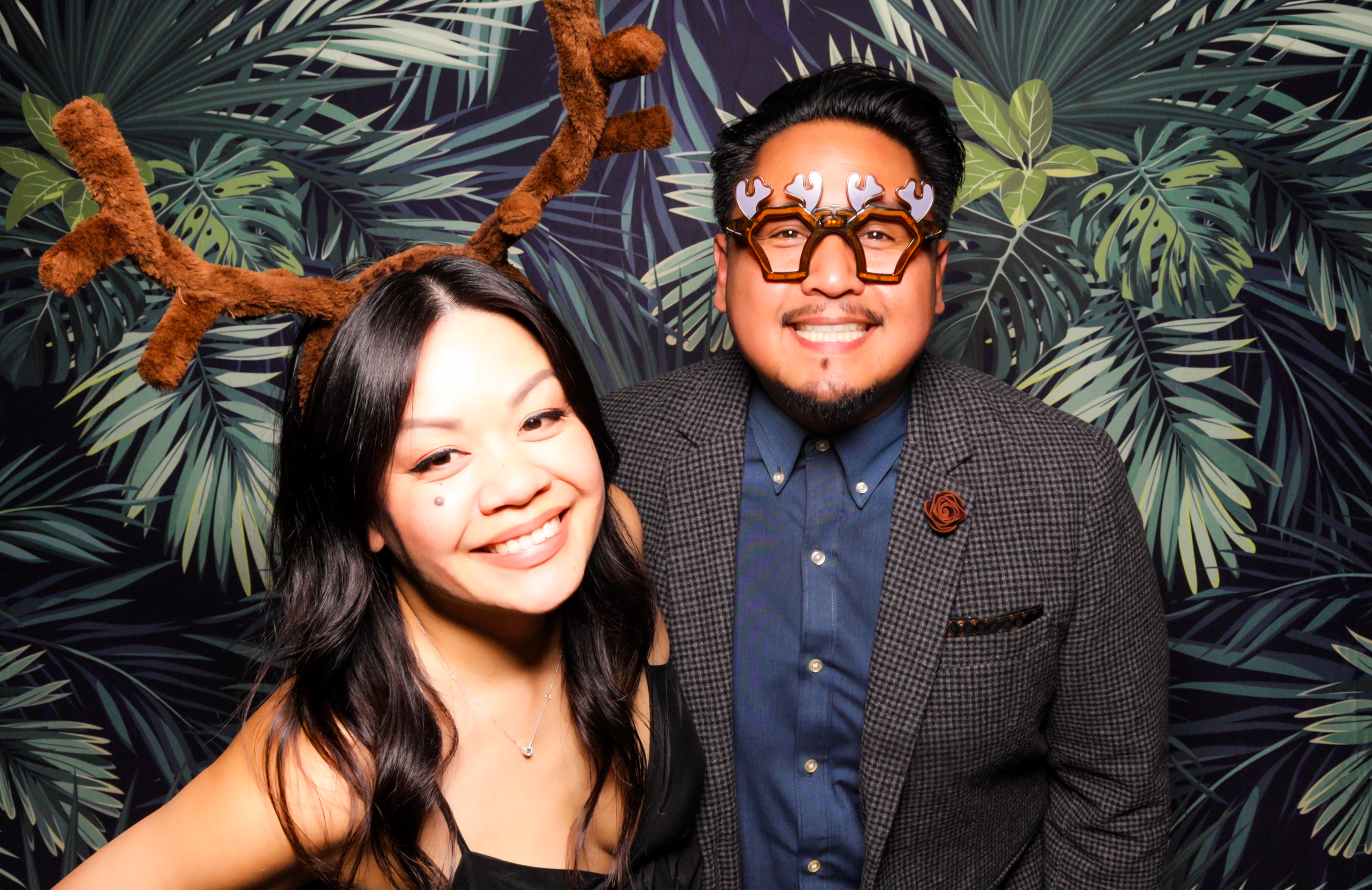 ID Tech Holiday Party | View more photos from the event at v1.boothgallery.com/u/PhabPhotobooth/ID-Tech-Holiday-Party