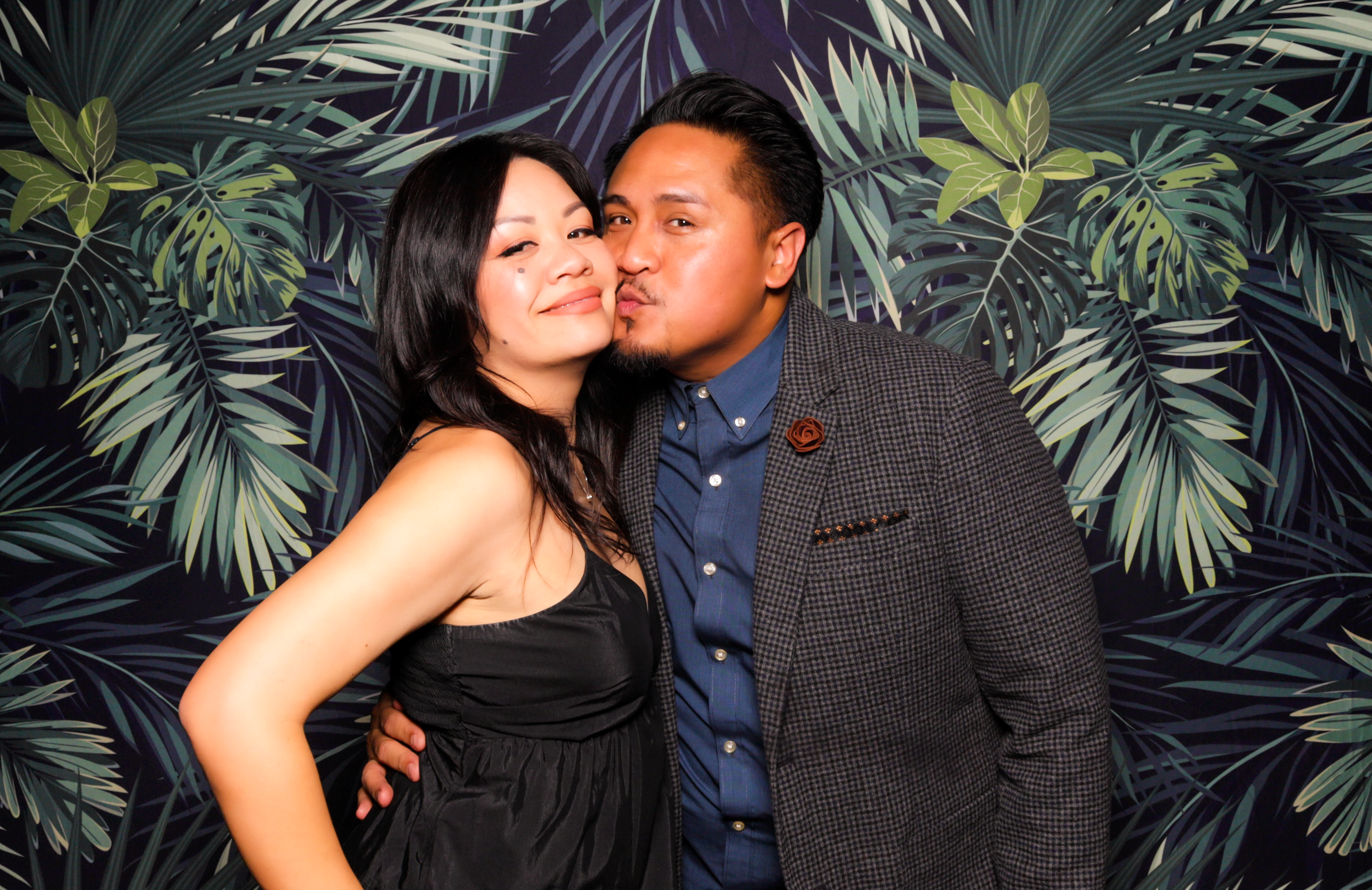 ID Tech Holiday Party | View more photos from the event at v1.boothgallery.com/u/PhabPhotobooth/ID-Tech-Holiday-Party