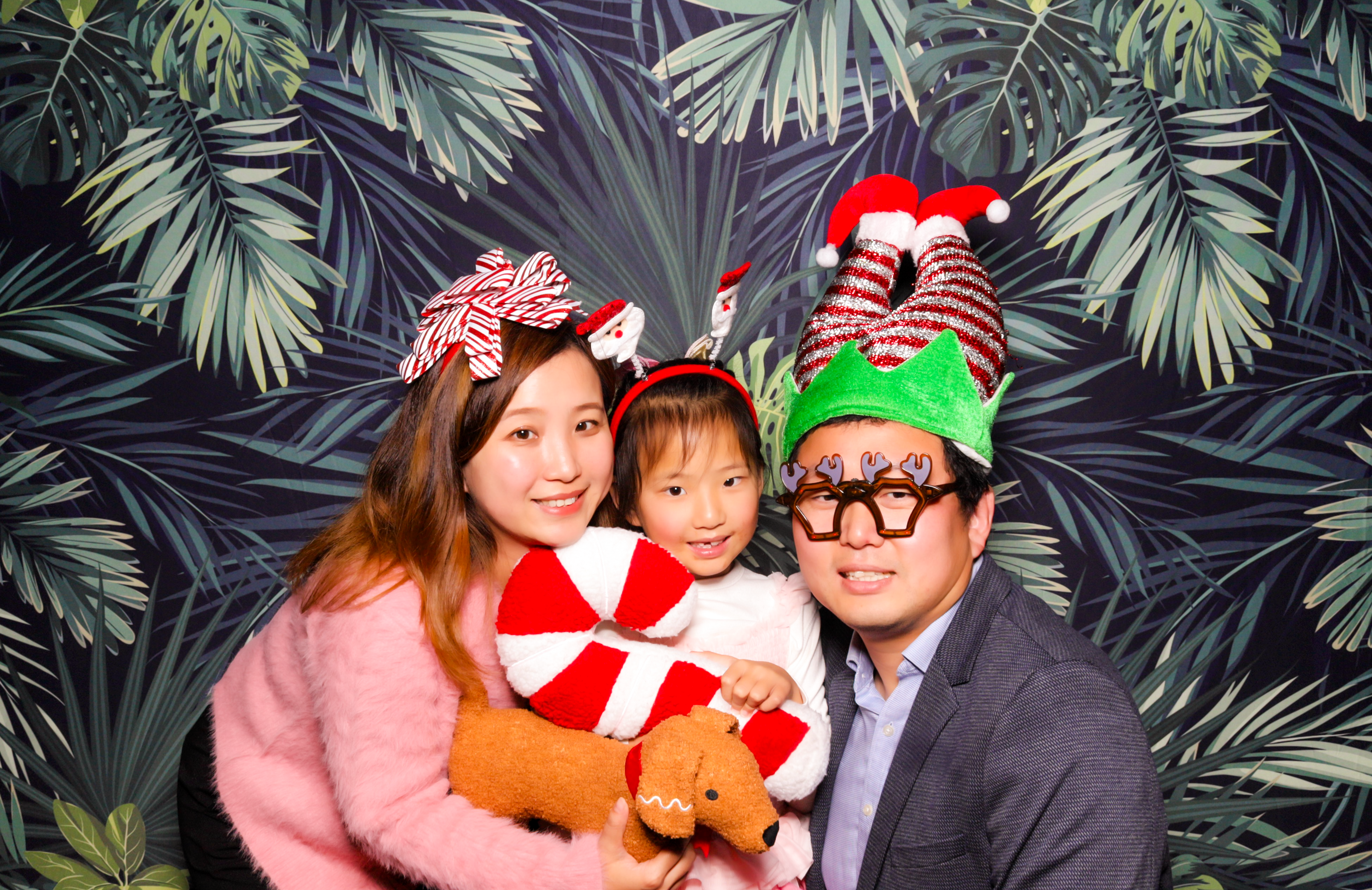 ID Tech Holiday Party | View more photos from the event at v1.boothgallery.com/u/PhabPhotobooth/ID-Tech-Holiday-Party