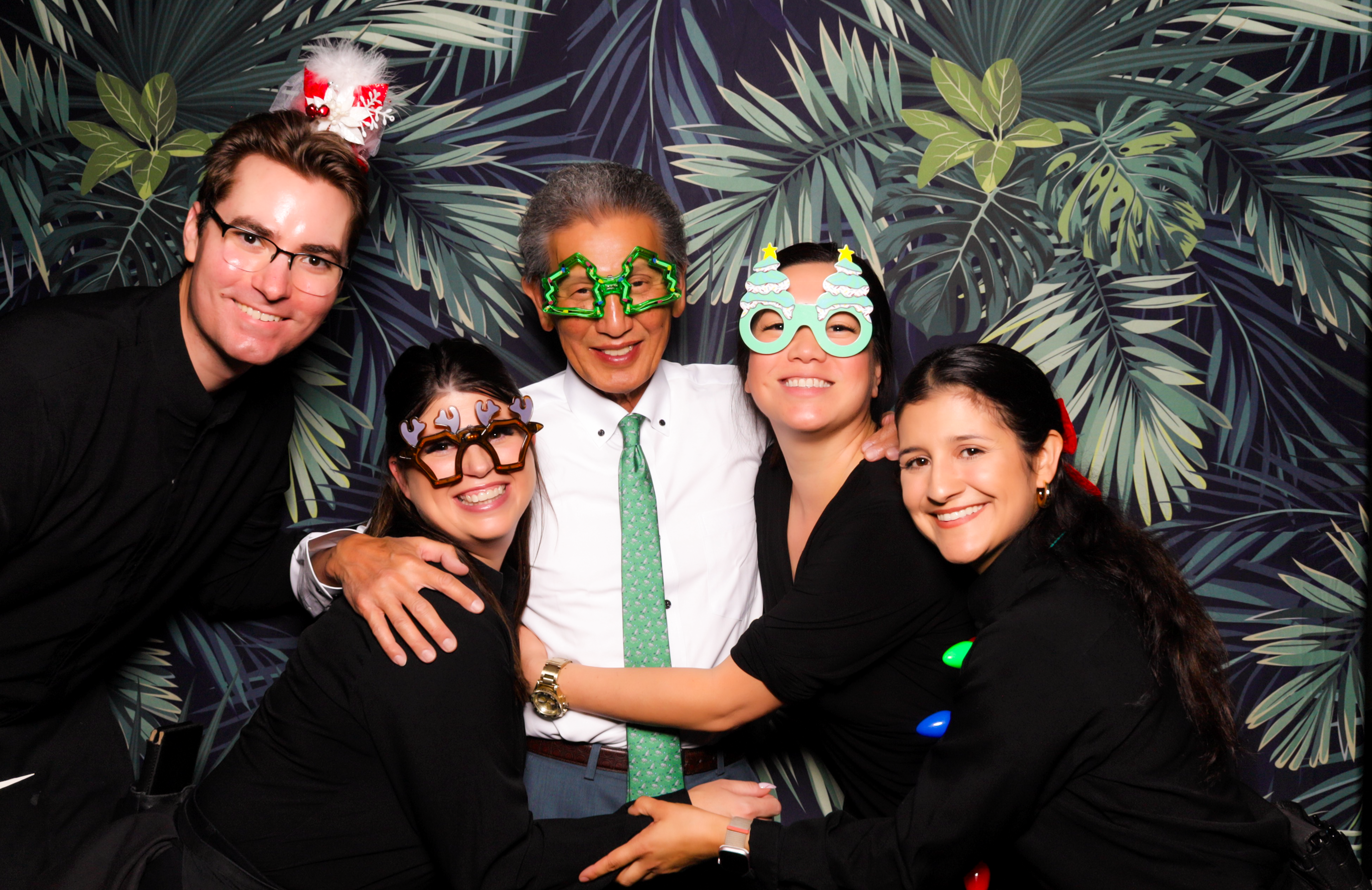 ID Tech Holiday Party | View more photos from the event at v1.boothgallery.com/u/PhabPhotobooth/ID-Tech-Holiday-Party