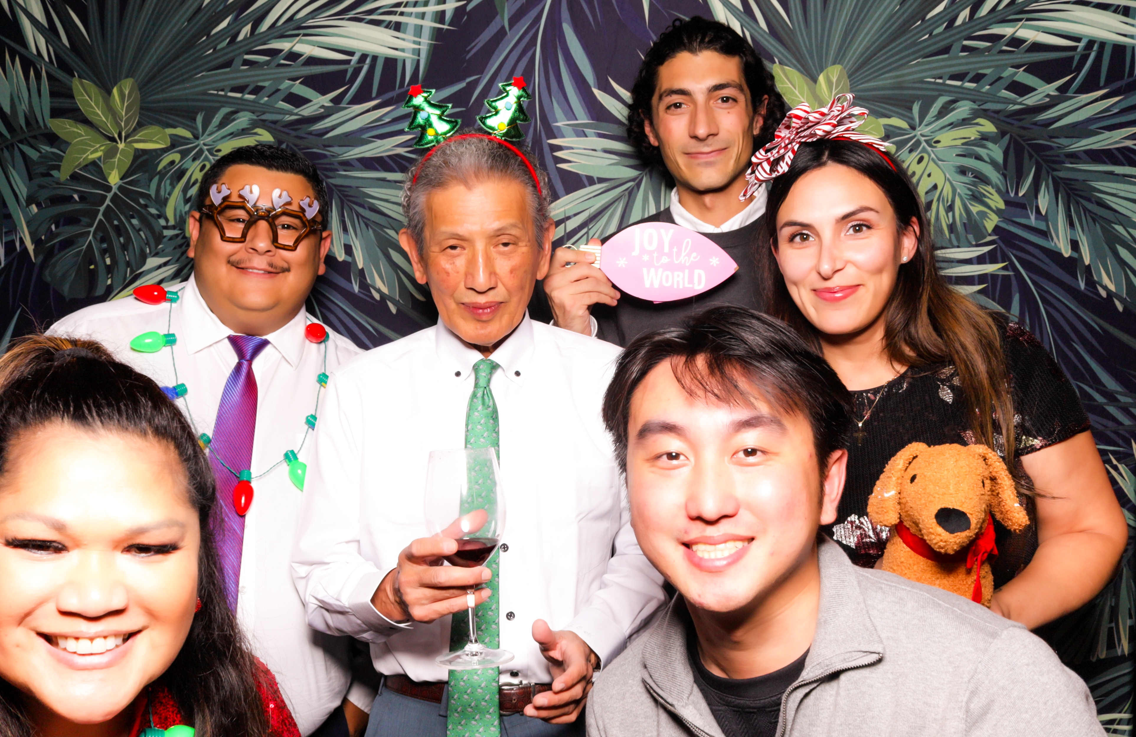 ID Tech Holiday Party | View more photos from the event at v1.boothgallery.com/u/PhabPhotobooth/ID-Tech-Holiday-Party