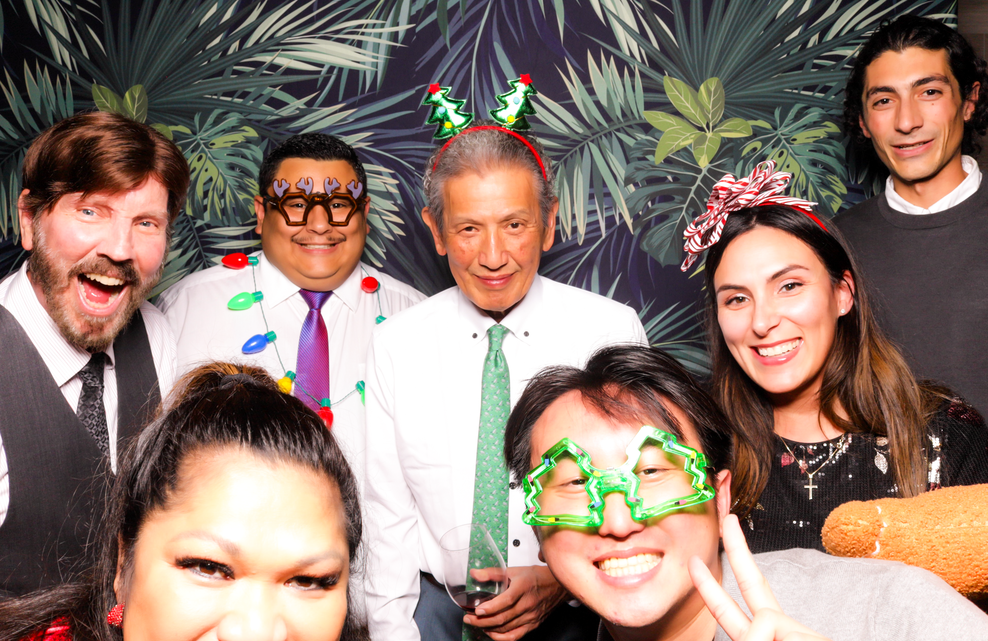 ID Tech Holiday Party | View more photos from the event at v1.boothgallery.com/u/PhabPhotobooth/ID-Tech-Holiday-Party