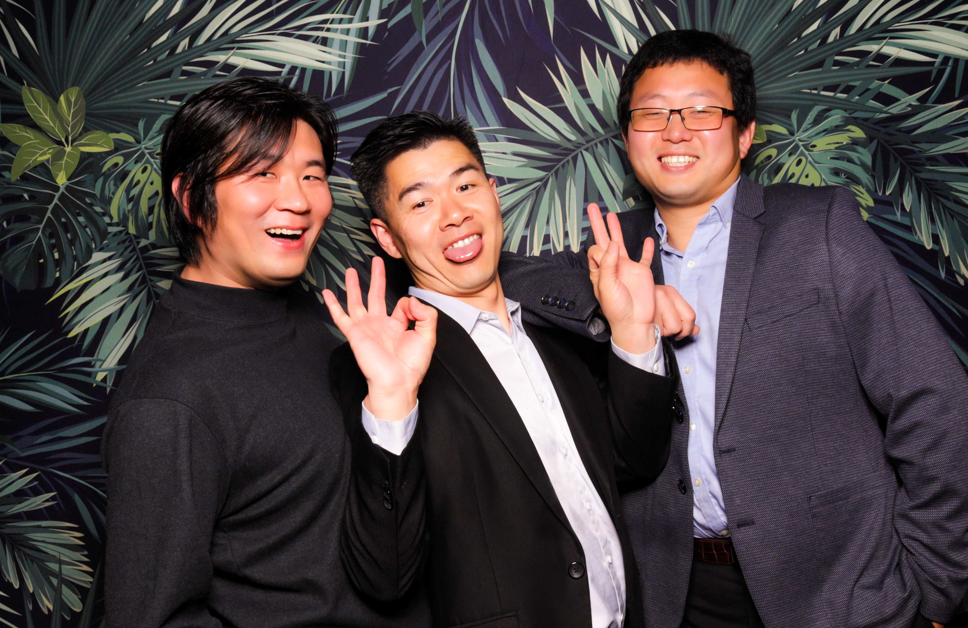 ID Tech Holiday Party | View more photos from the event at v1.boothgallery.com/u/PhabPhotobooth/ID-Tech-Holiday-Party