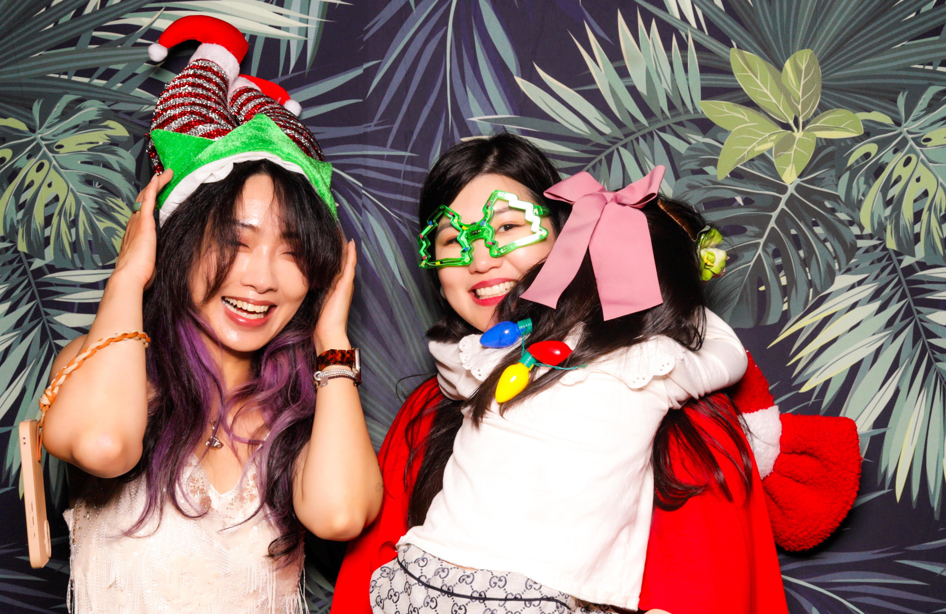 ID Tech Holiday Party | View more photos from the event at v1.boothgallery.com/u/PhabPhotobooth/ID-Tech-Holiday-Party