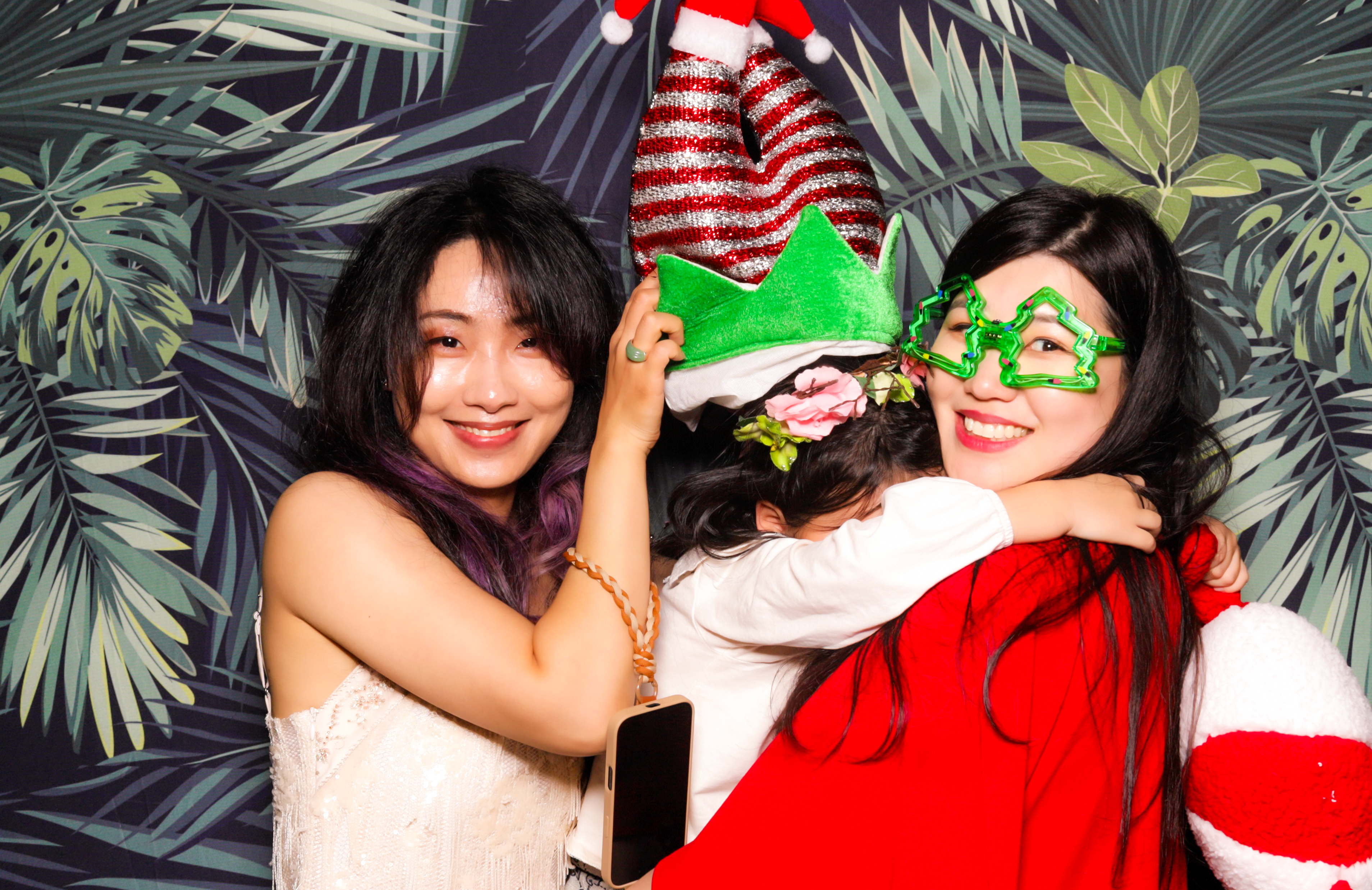 ID Tech Holiday Party | View more photos from the event at v1.boothgallery.com/u/PhabPhotobooth/ID-Tech-Holiday-Party