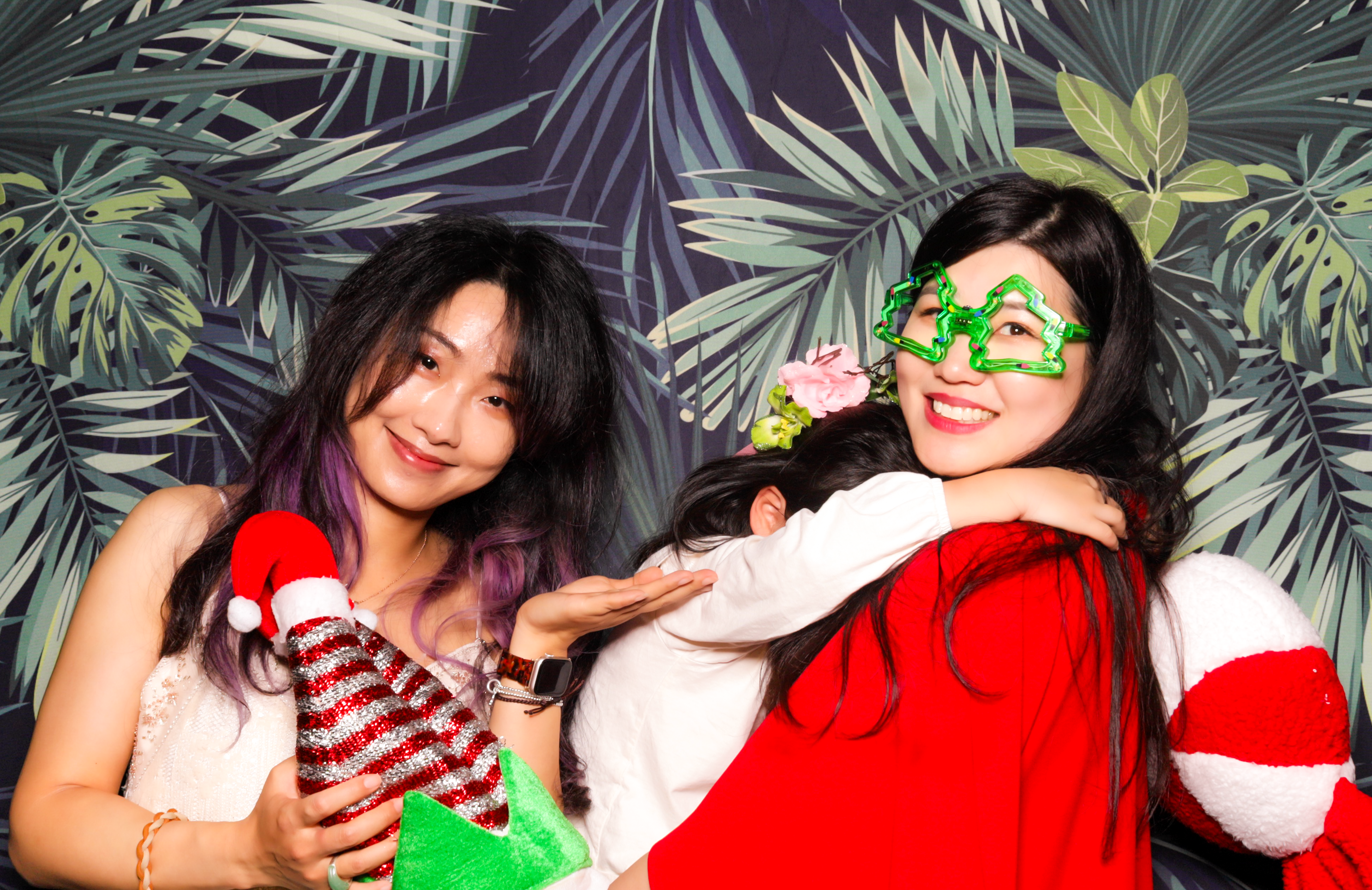 ID Tech Holiday Party | View more photos from the event at v1.boothgallery.com/u/PhabPhotobooth/ID-Tech-Holiday-Party