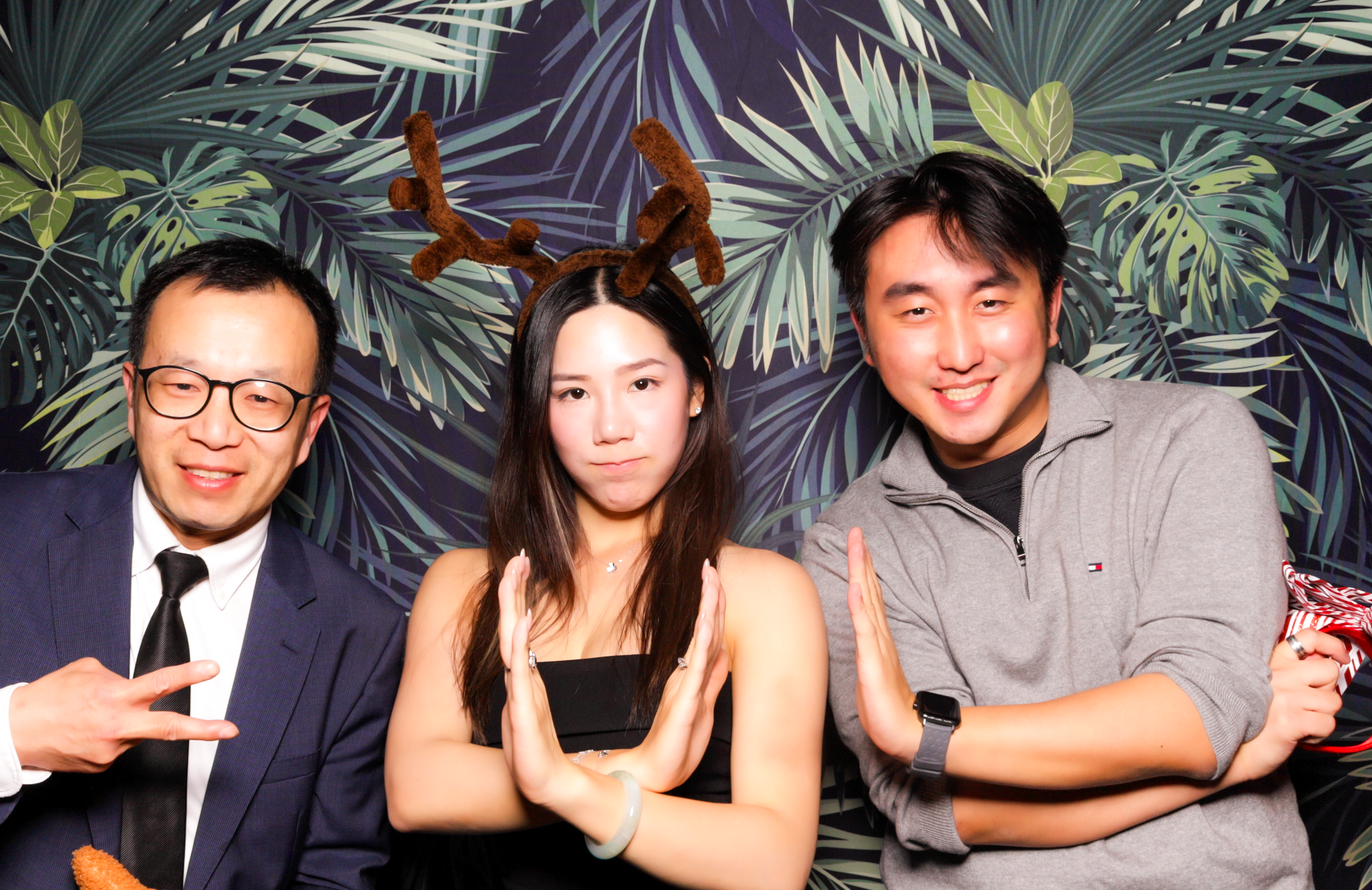 ID Tech Holiday Party | View more photos from the event at v1.boothgallery.com/u/PhabPhotobooth/ID-Tech-Holiday-Party