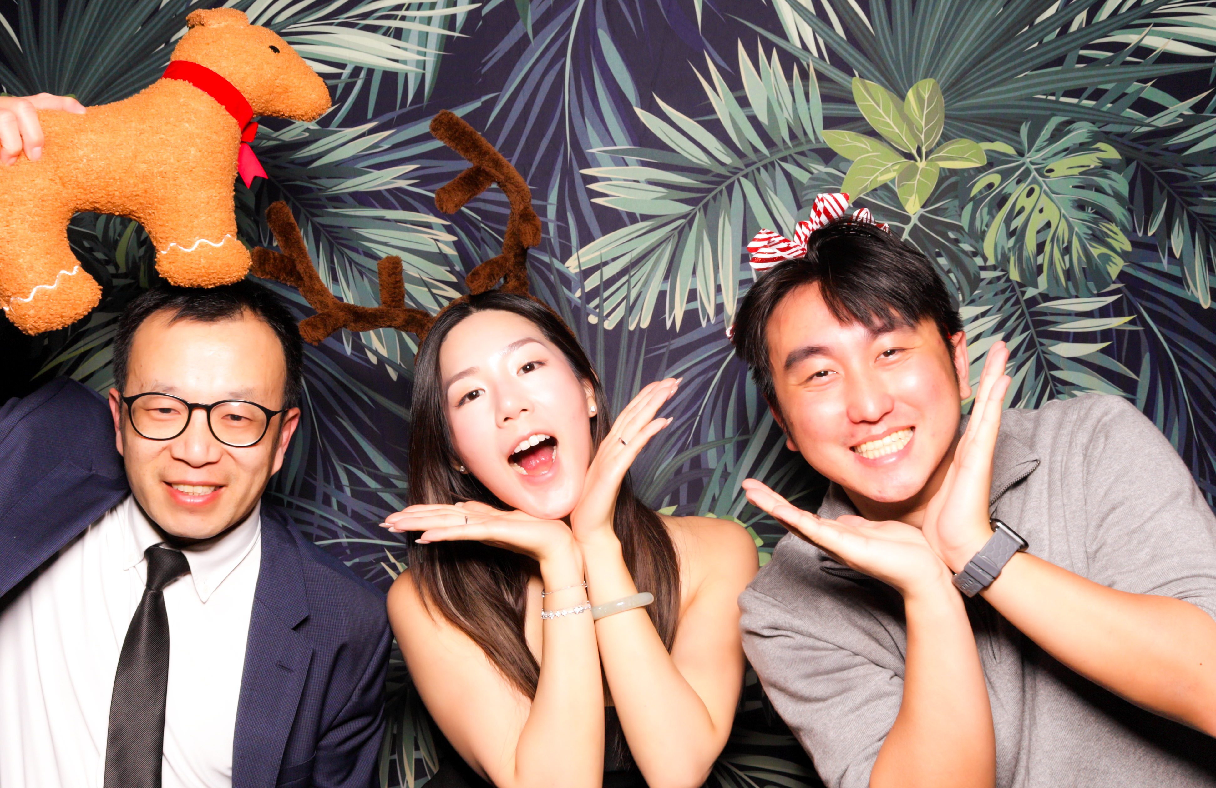 ID Tech Holiday Party | View more photos from the event at v1.boothgallery.com/u/PhabPhotobooth/ID-Tech-Holiday-Party