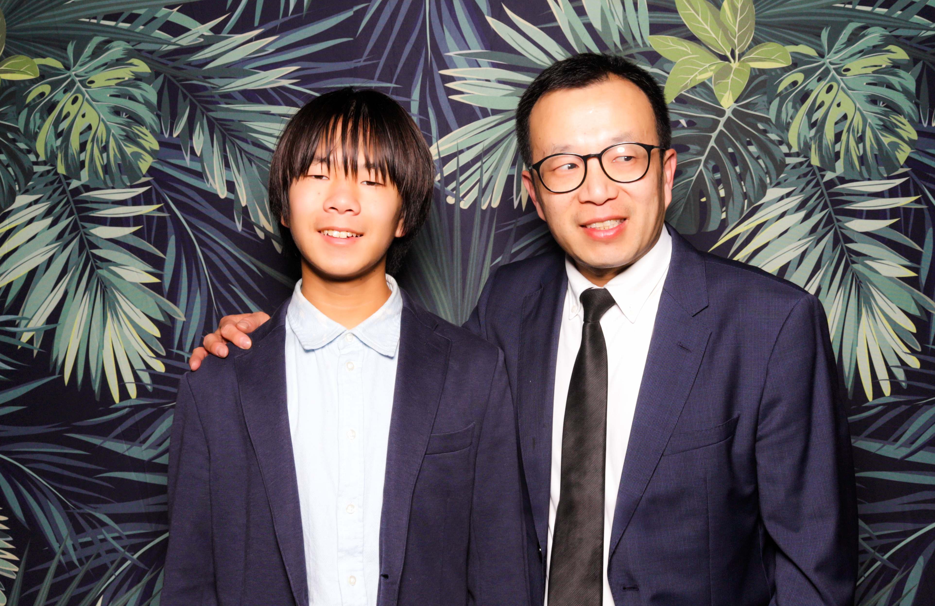 ID Tech Holiday Party | View more photos from the event at v1.boothgallery.com/u/PhabPhotobooth/ID-Tech-Holiday-Party