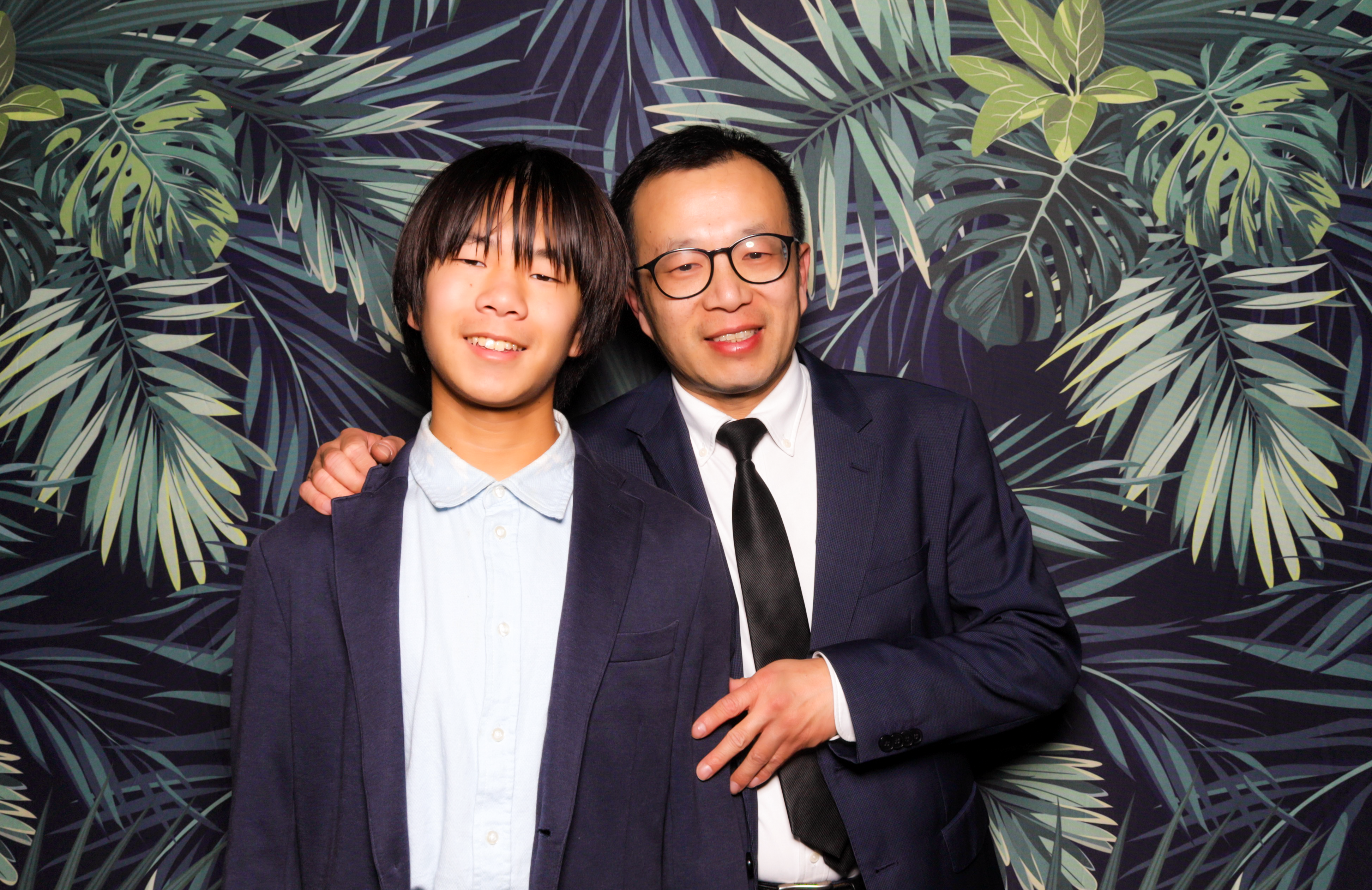 ID Tech Holiday Party | View more photos from the event at v1.boothgallery.com/u/PhabPhotobooth/ID-Tech-Holiday-Party