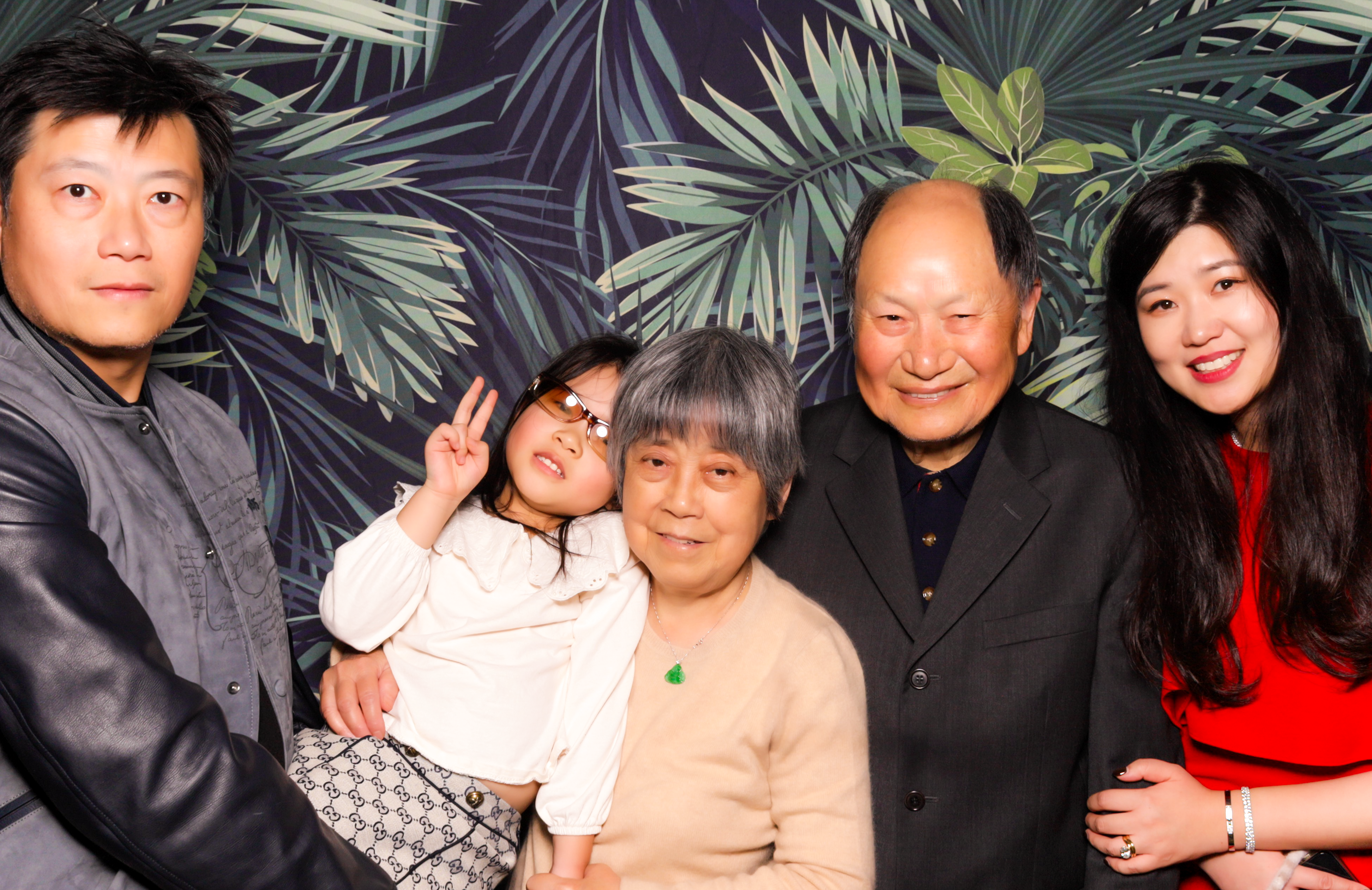 ID Tech Holiday Party | View more photos from the event at v1.boothgallery.com/u/PhabPhotobooth/ID-Tech-Holiday-Party