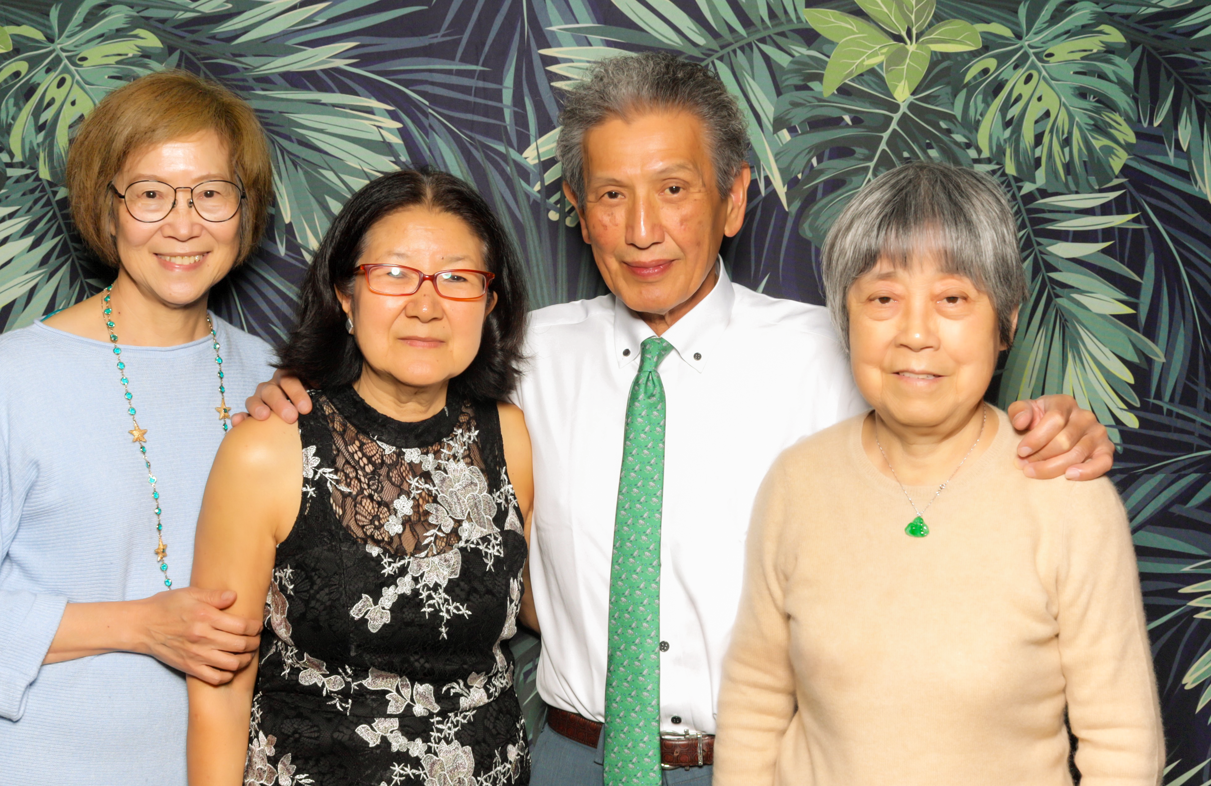 ID Tech Holiday Party | View more photos from the event at v1.boothgallery.com/u/PhabPhotobooth/ID-Tech-Holiday-Party