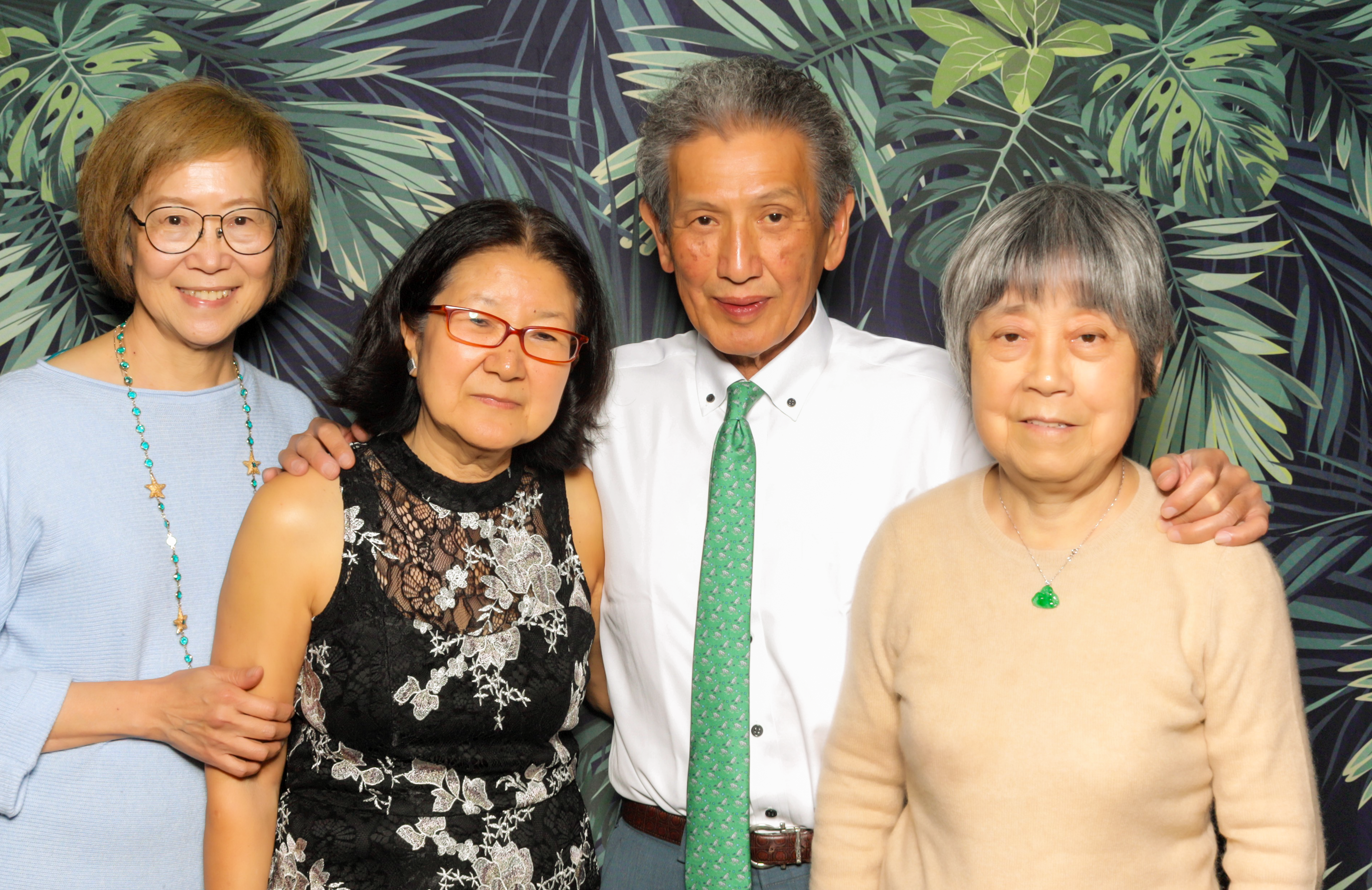 ID Tech Holiday Party | View more photos from the event at v1.boothgallery.com/u/PhabPhotobooth/ID-Tech-Holiday-Party