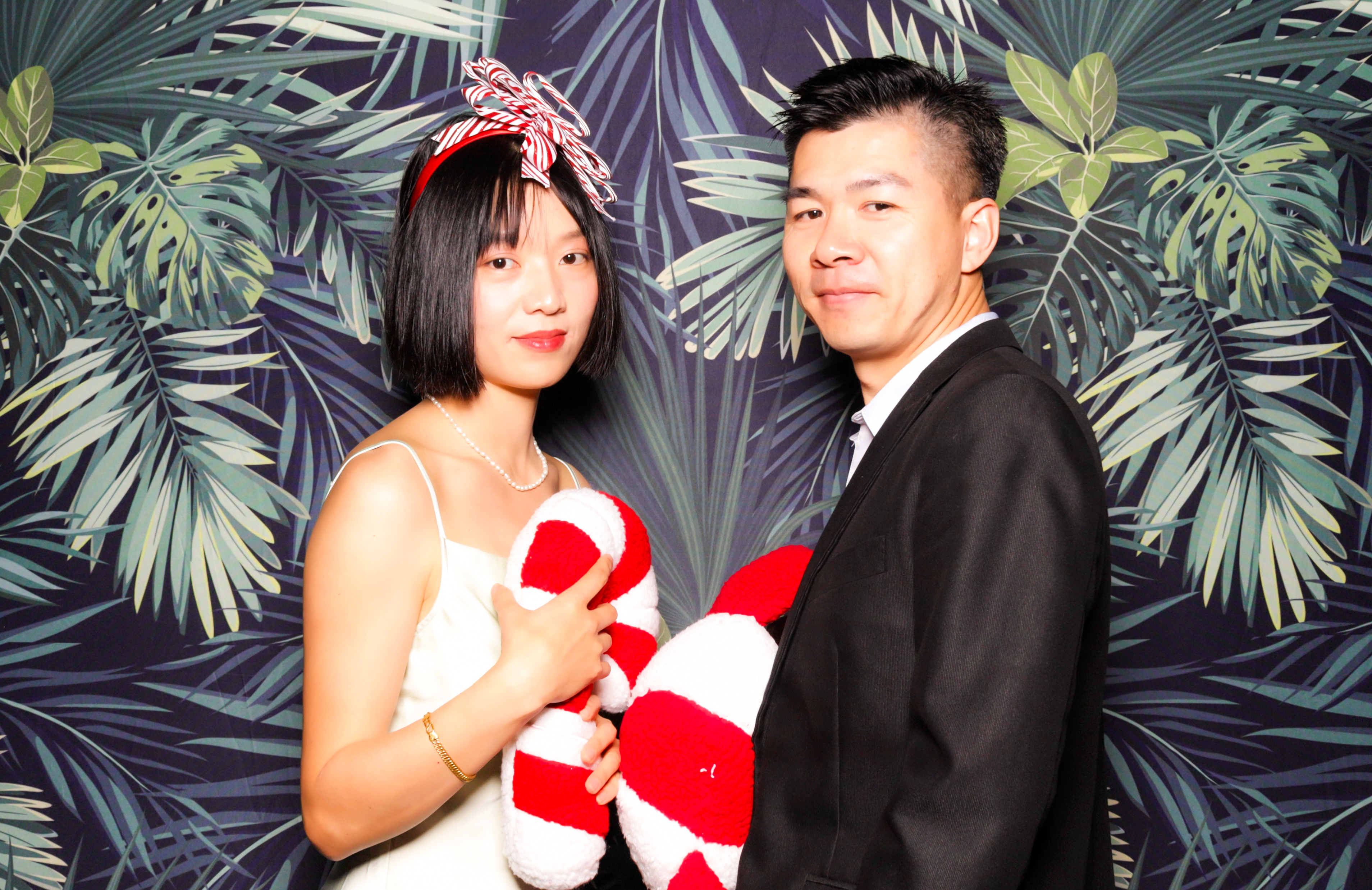 ID Tech Holiday Party | View more photos from the event at v1.boothgallery.com/u/PhabPhotobooth/ID-Tech-Holiday-Party