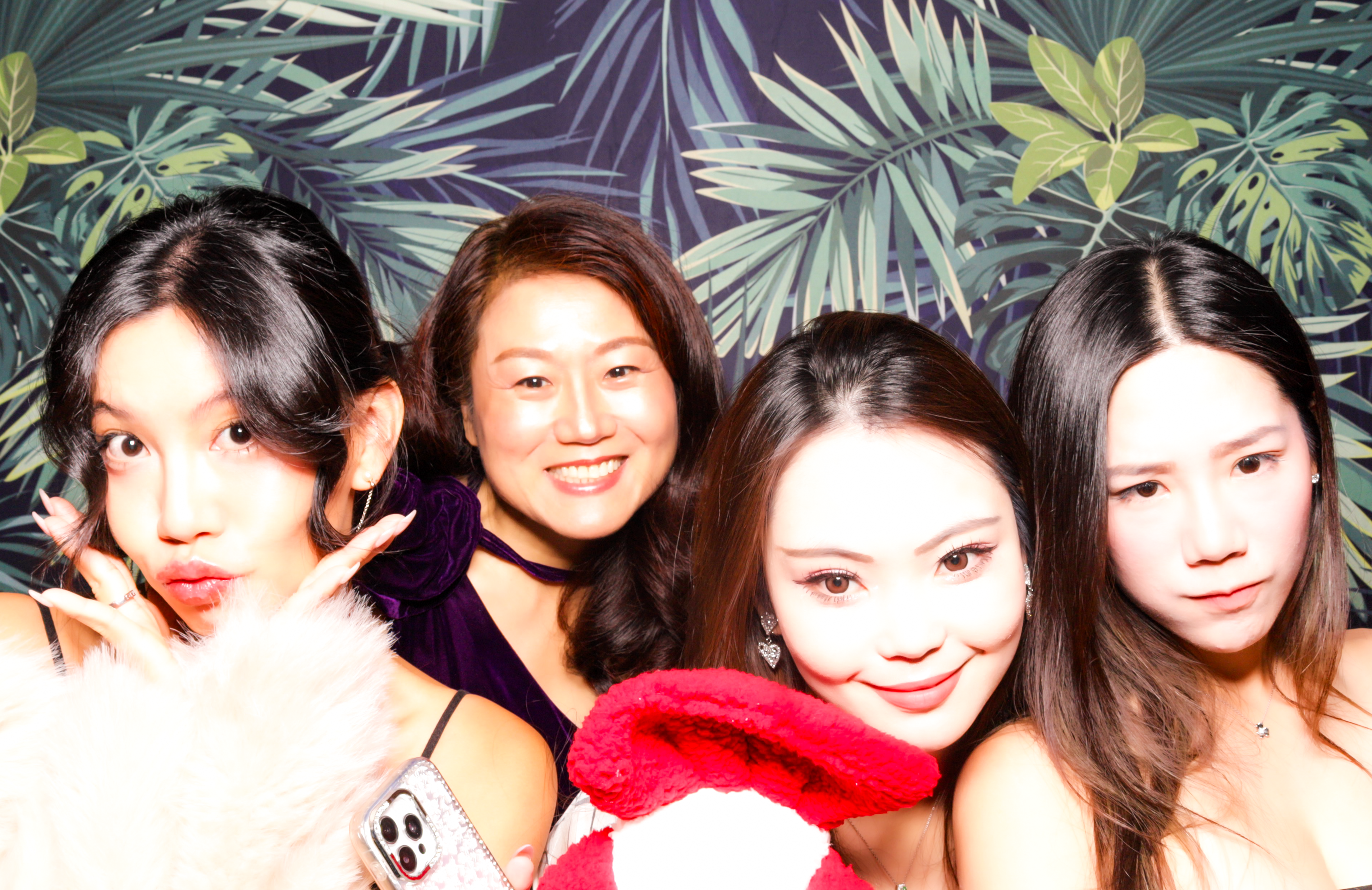 ID Tech Holiday Party | View more photos from the event at v1.boothgallery.com/u/PhabPhotobooth/ID-Tech-Holiday-Party