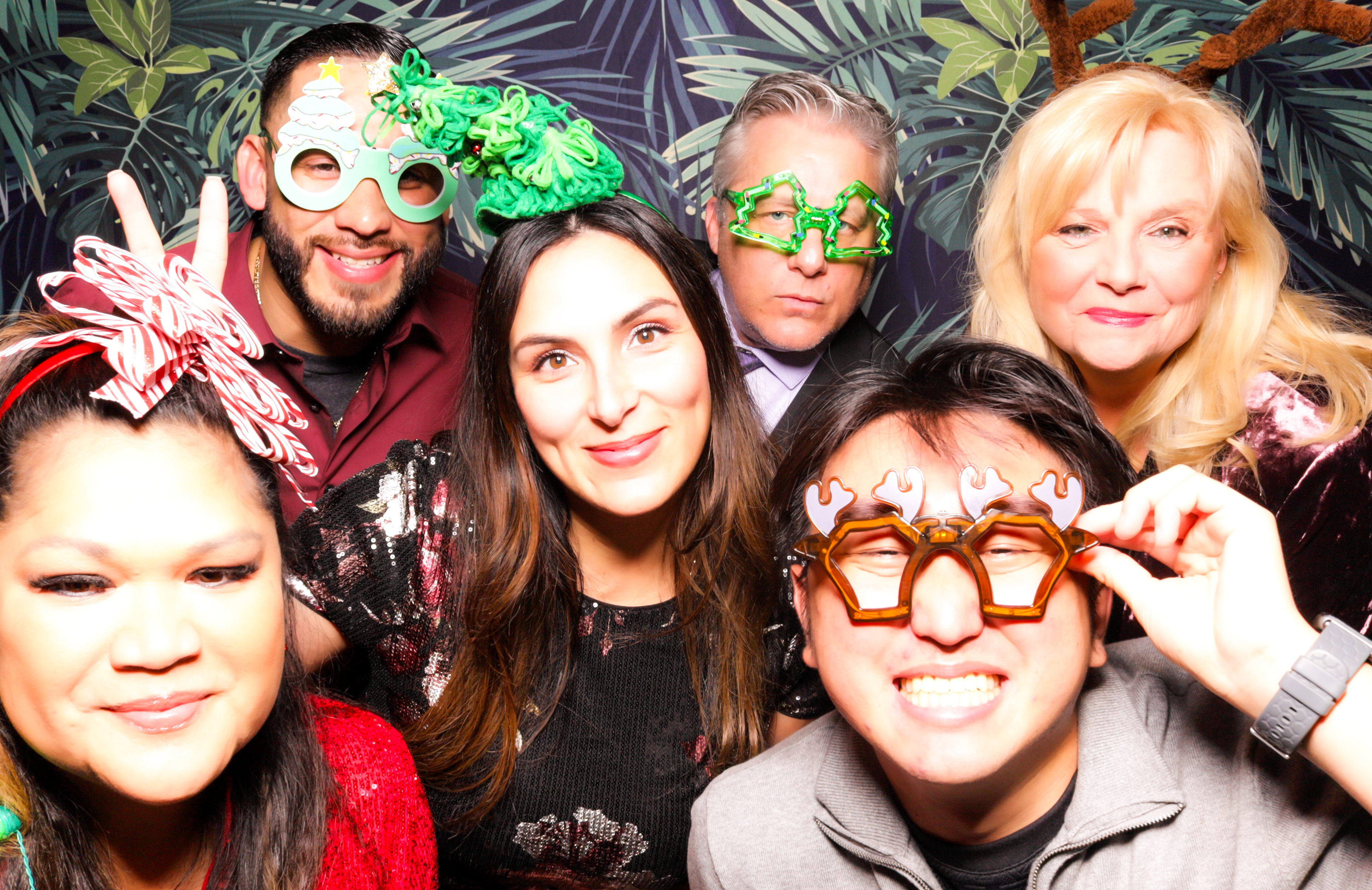 ID Tech Holiday Party | View more photos from the event at v1.boothgallery.com/u/PhabPhotobooth/ID-Tech-Holiday-Party