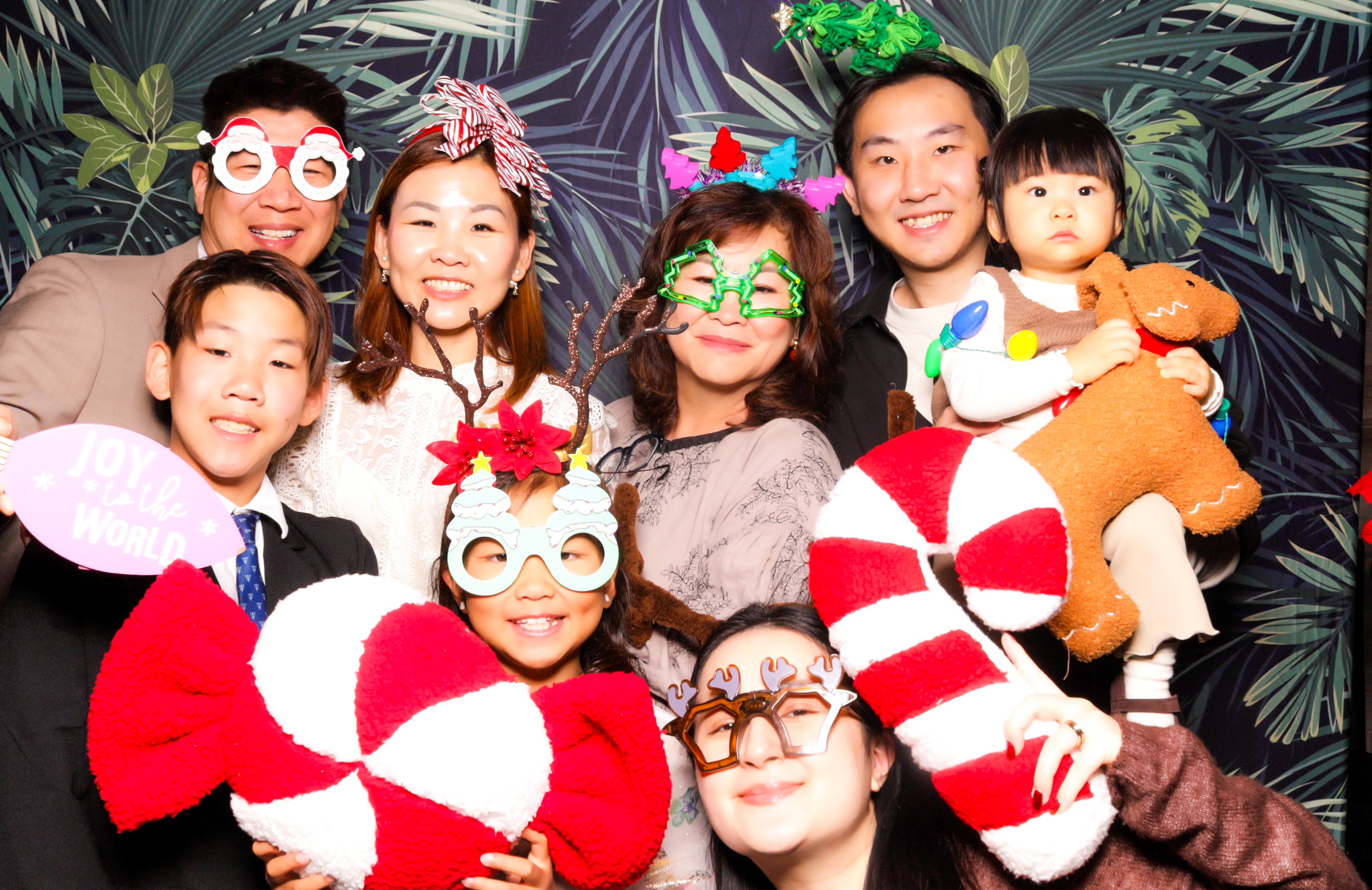 ID Tech Holiday Party | View more photos from the event at v1.boothgallery.com/u/PhabPhotobooth/ID-Tech-Holiday-Party