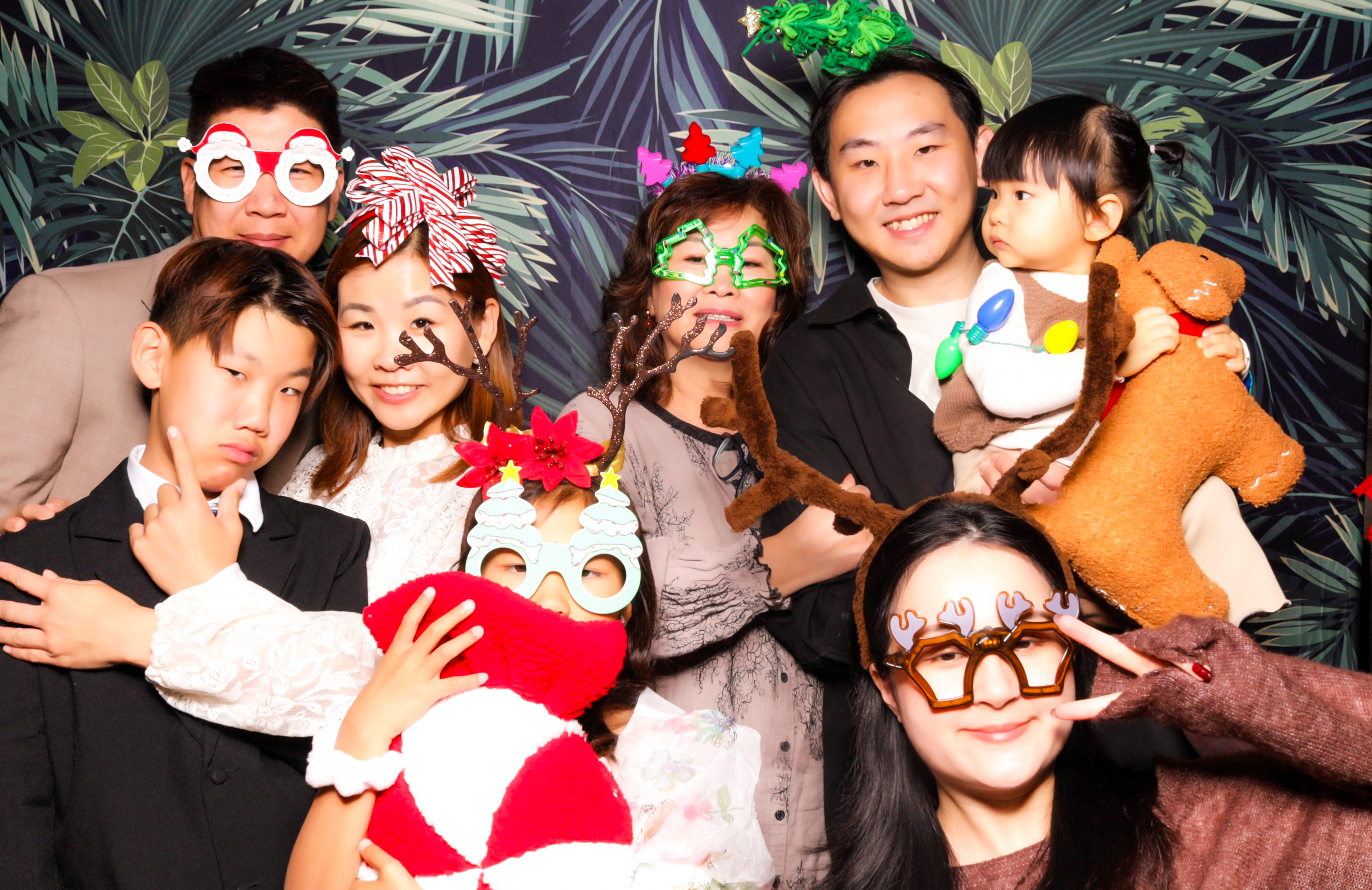 ID Tech Holiday Party | View more photos from the event at v1.boothgallery.com/u/PhabPhotobooth/ID-Tech-Holiday-Party