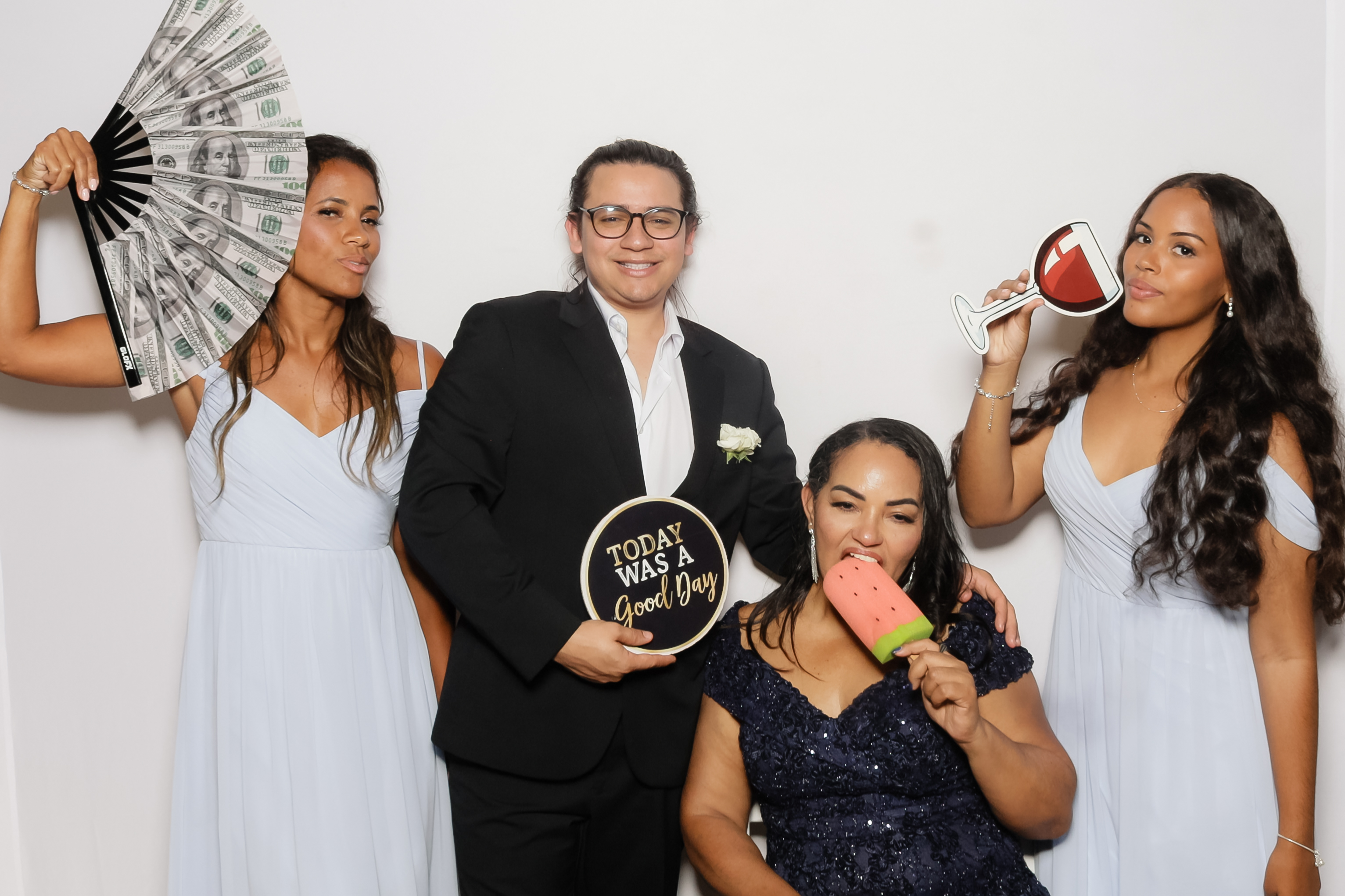 JP and Kamilla's Wedding | View more photos from the event at v1.boothgallery.com/u/PhabPhotobooth/JP-and-Kamillas-Wedding