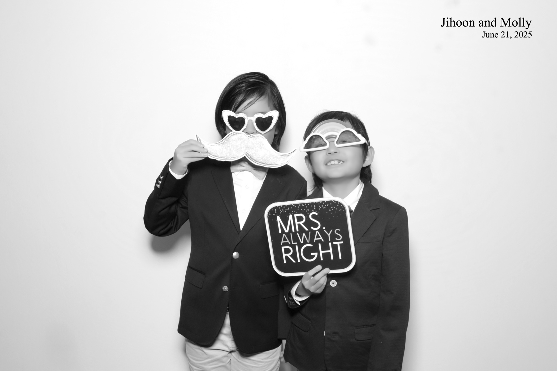 Molly +Jihoon's Wedding | View more photos from the event at v1.boothgallery.com/u/PhabPhotobooth/Molly-Jihoons-Wedding