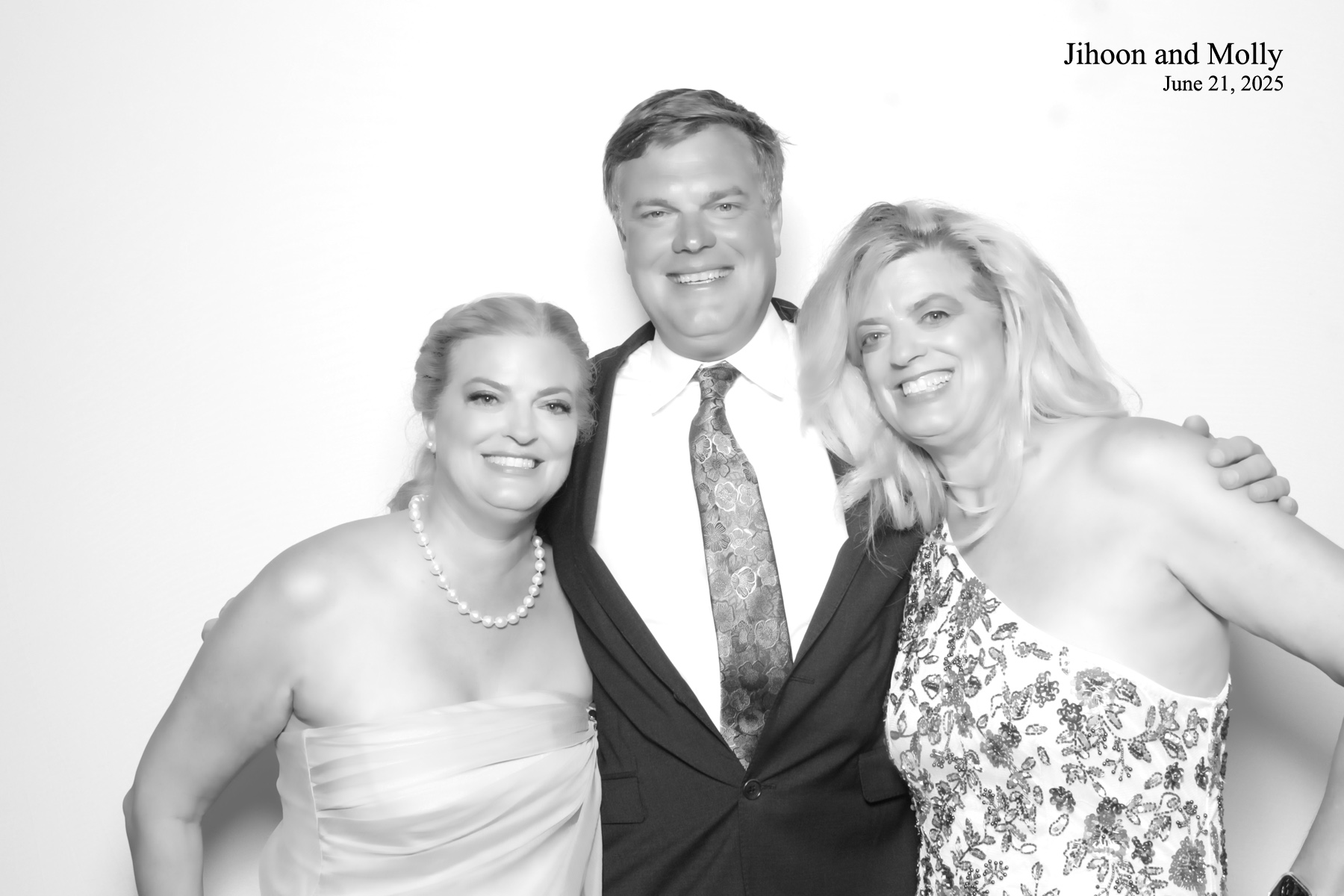 Molly +Jihoon's Wedding | View more photos from the event at v1.boothgallery.com/u/PhabPhotobooth/Molly-Jihoons-Wedding