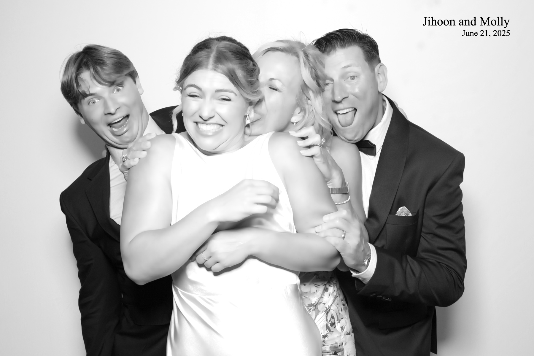 Molly +Jihoon's Wedding | View more photos from the event at v1.boothgallery.com/u/PhabPhotobooth/Molly-Jihoons-Wedding