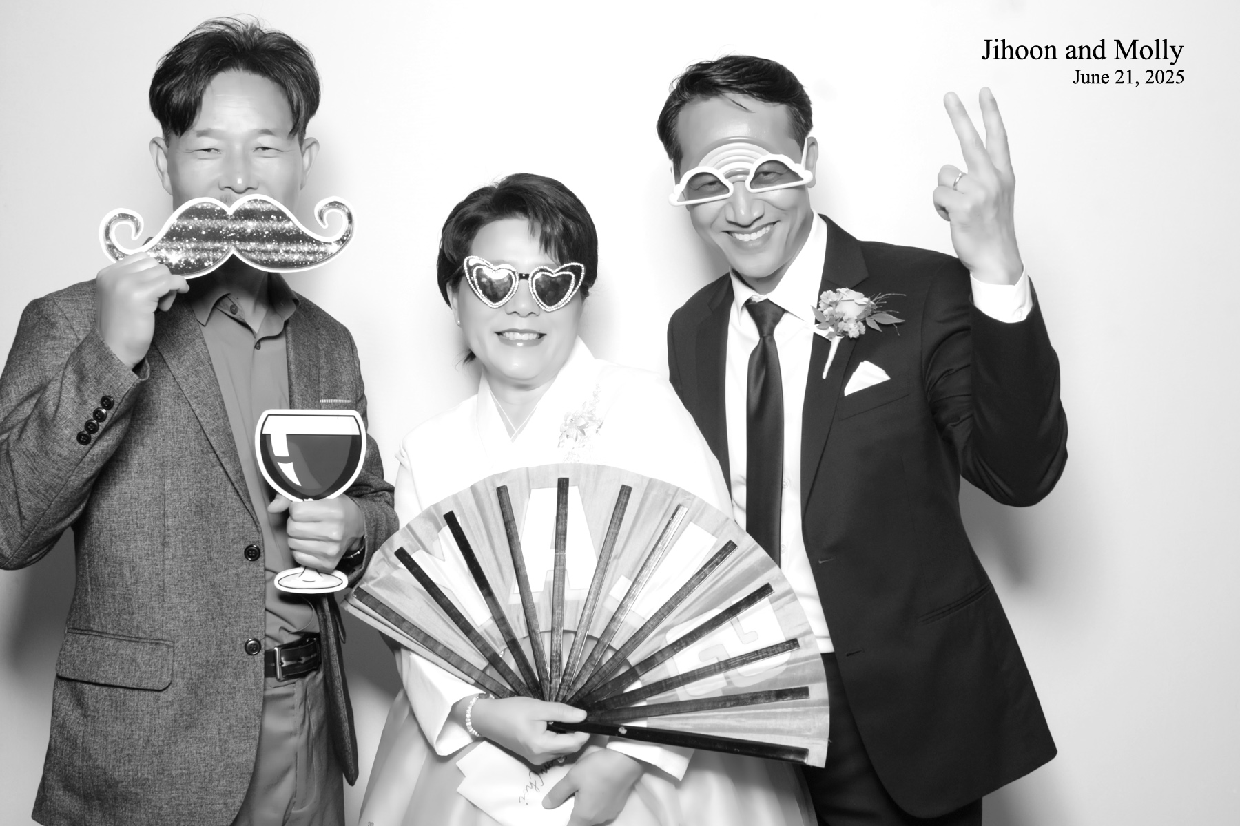 Molly +Jihoon's Wedding | View more photos from the event at v1.boothgallery.com/u/PhabPhotobooth/Molly-Jihoons-Wedding