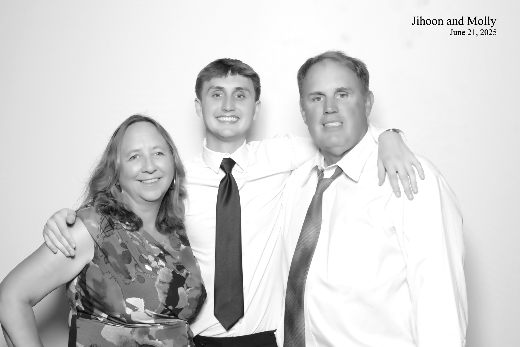 Molly +Jihoon's Wedding | View more photos from the event at v1.boothgallery.com/u/PhabPhotobooth/Molly-Jihoons-Wedding