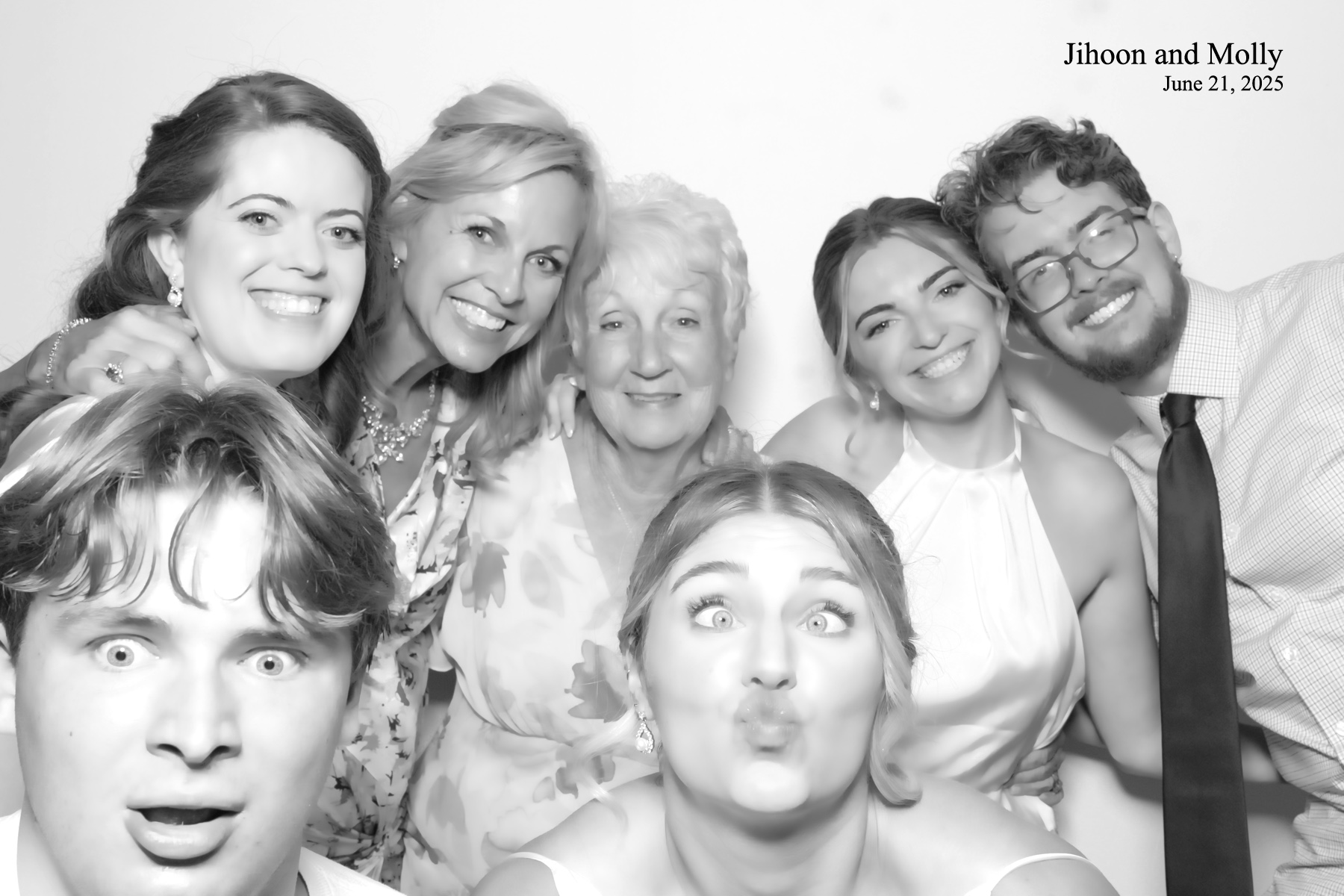 Molly +Jihoon's Wedding | View more photos from the event at v1.boothgallery.com/u/PhabPhotobooth/Molly-Jihoons-Wedding