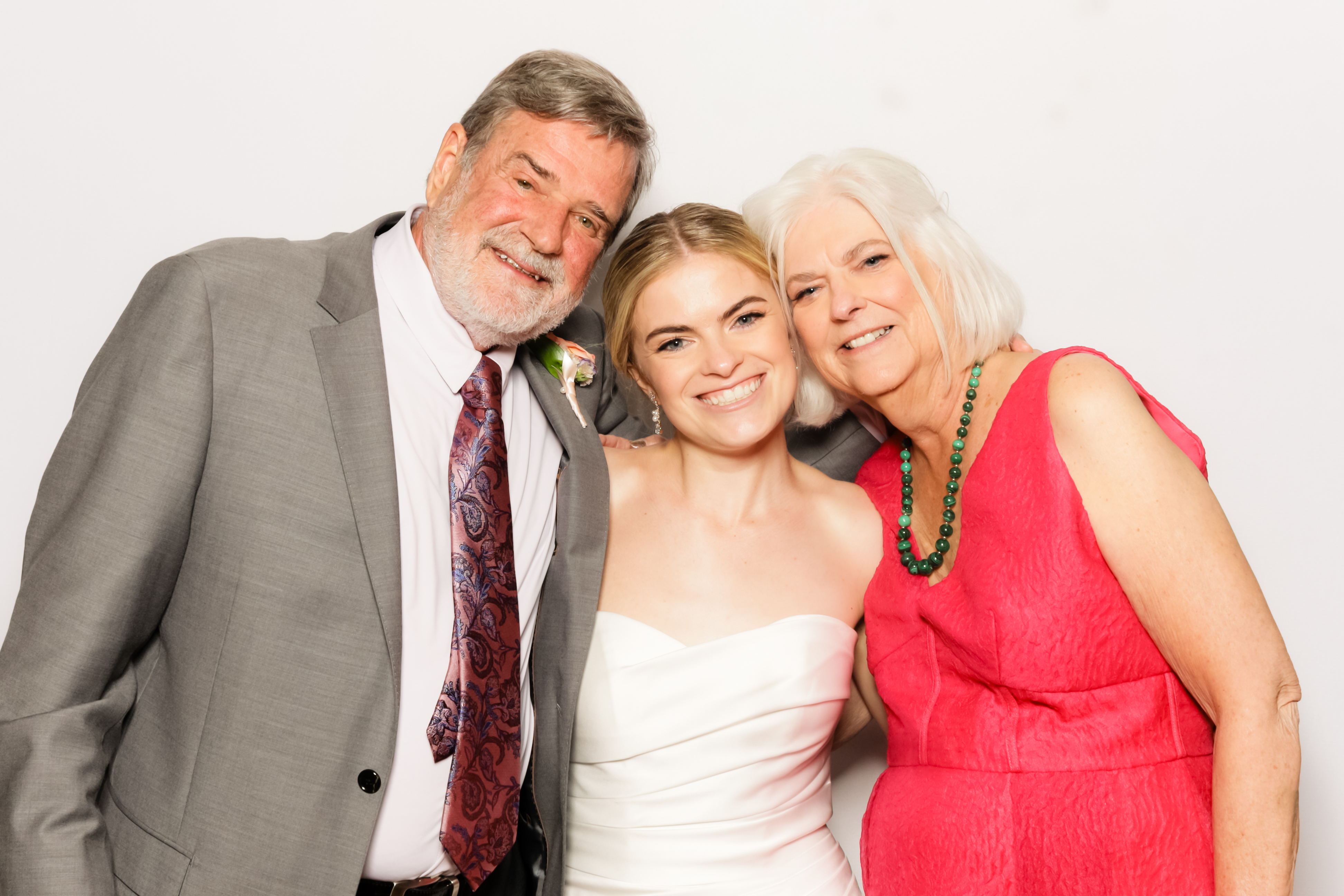 Molly +Jihoon's Wedding | View more photos from the event at v1.boothgallery.com/u/PhabPhotobooth/Molly-Jihoons-Wedding