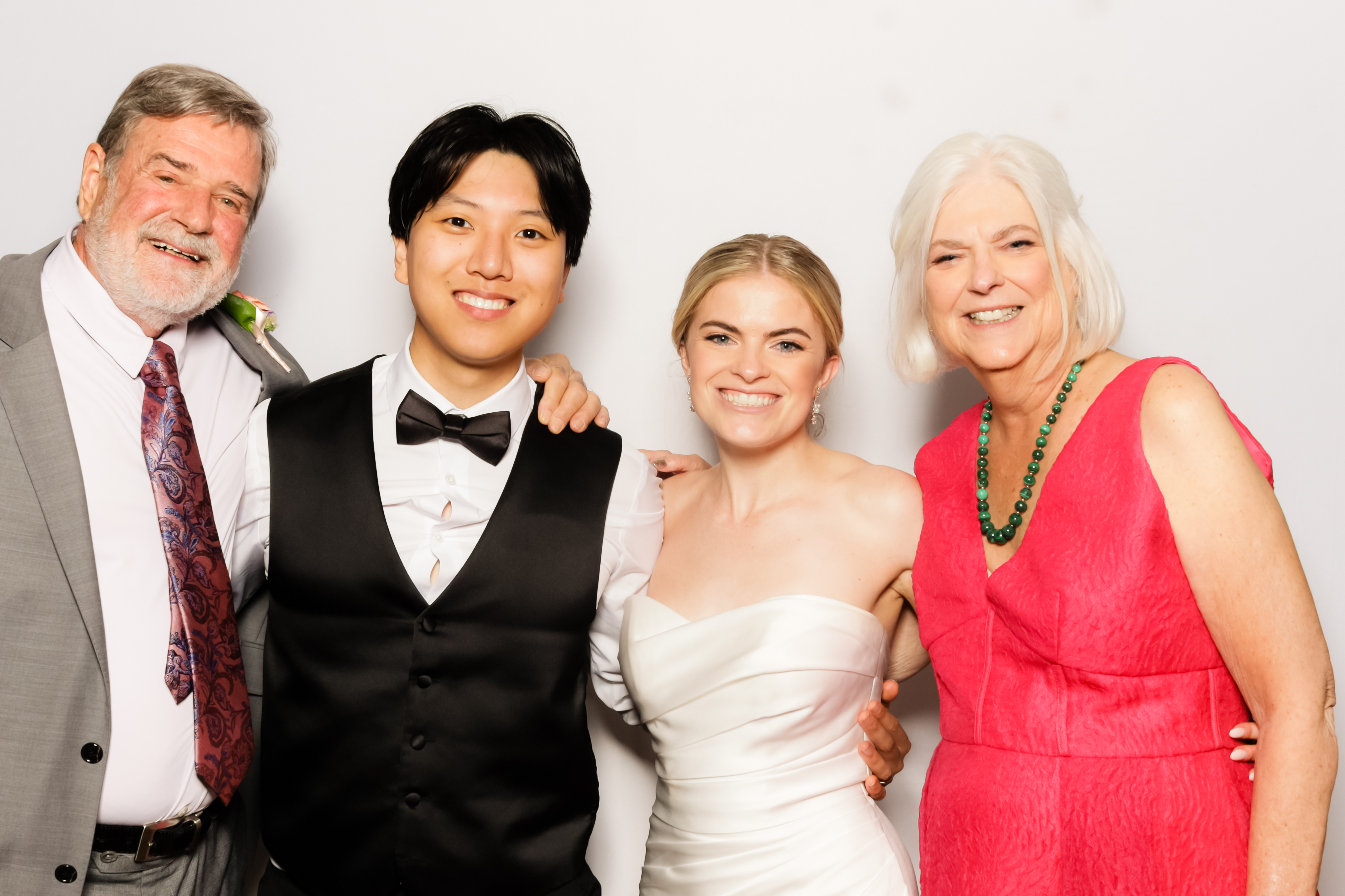 Molly +Jihoon's Wedding | View more photos from the event at v1.boothgallery.com/u/PhabPhotobooth/Molly-Jihoons-Wedding